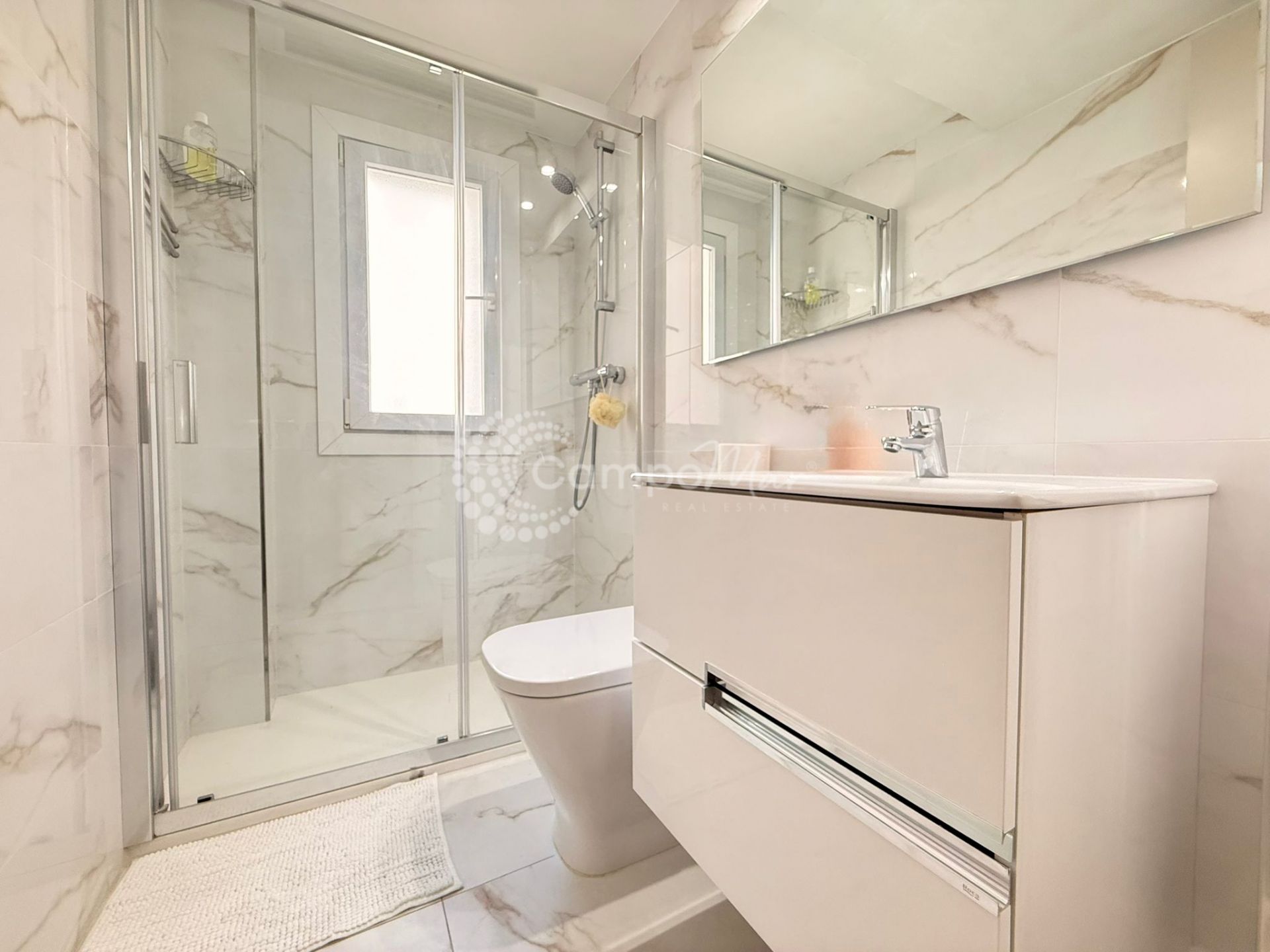 Apartment in Estepona Puerto, Estepona