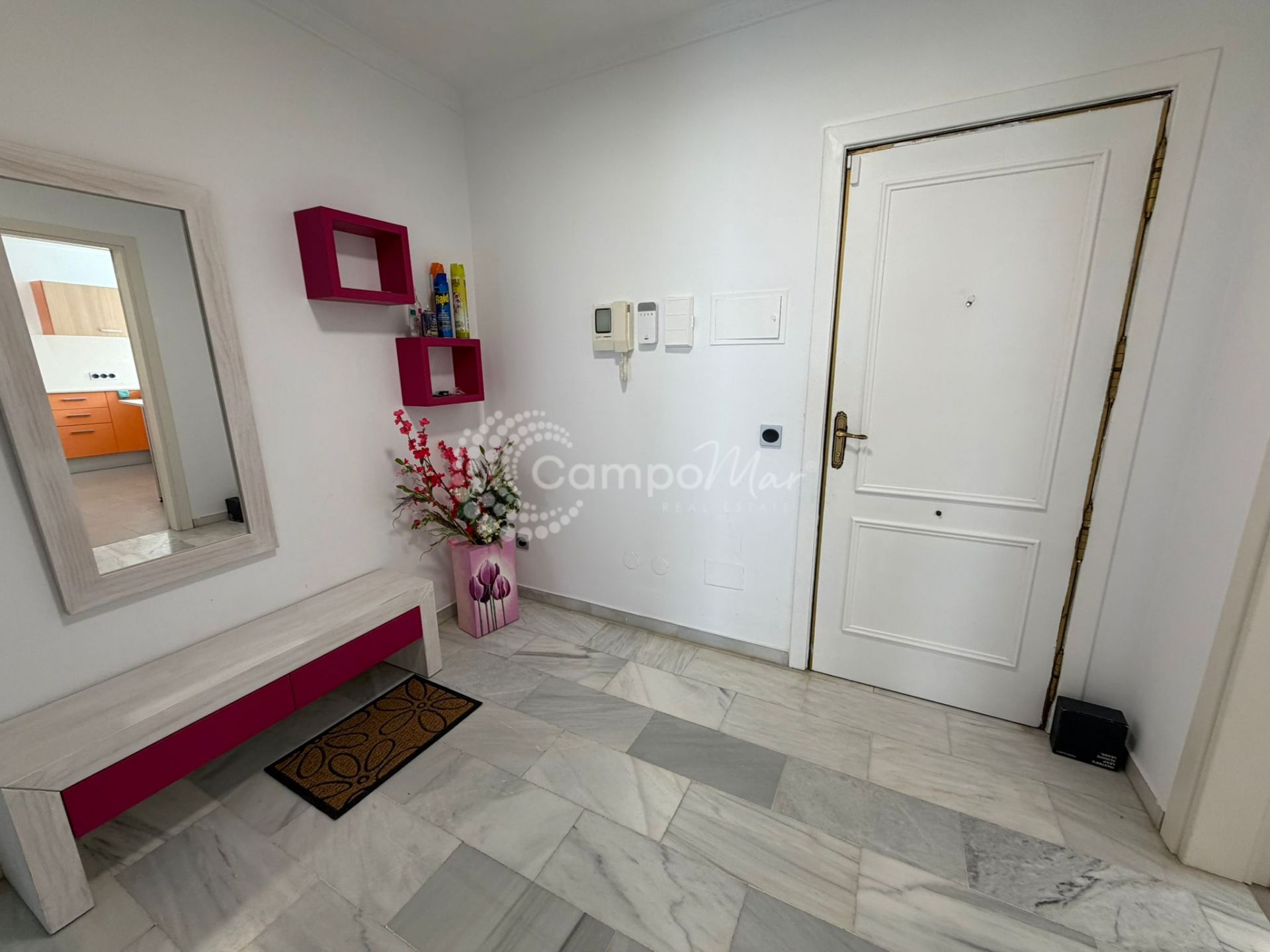 Apartamento en Estepona Playa, Estepona