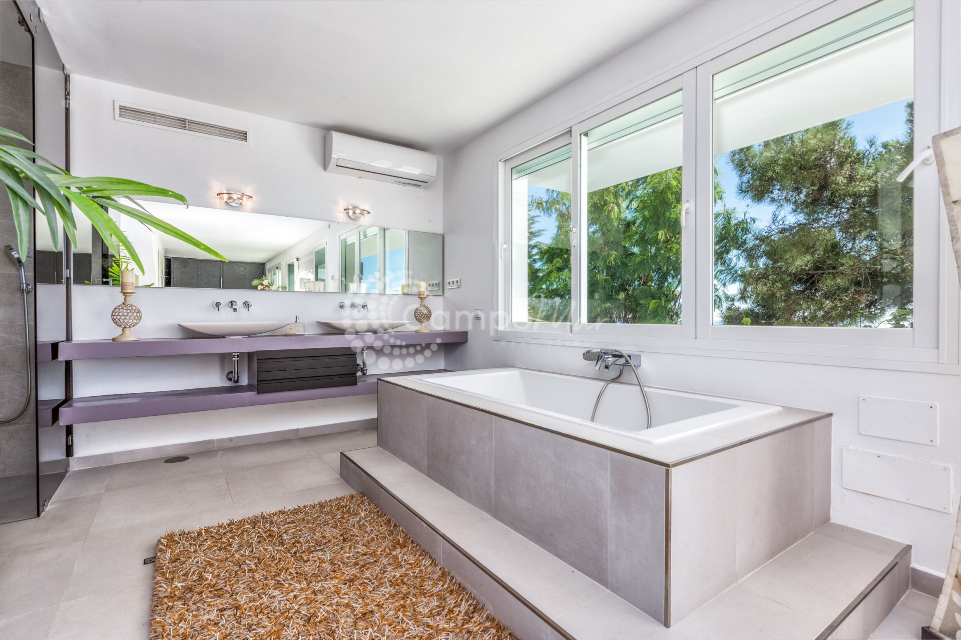 Villa in Los Reales - Sierra Estepona, Estepona