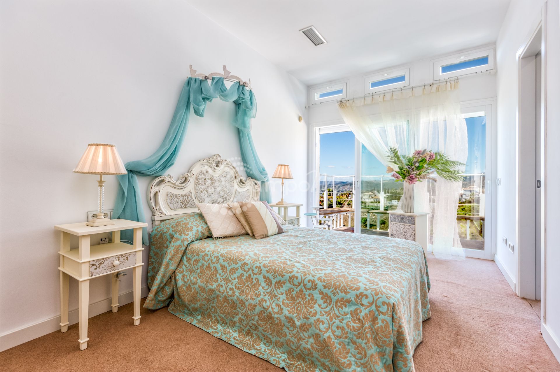 Villa in Los Reales - Sierra Estepona, Estepona