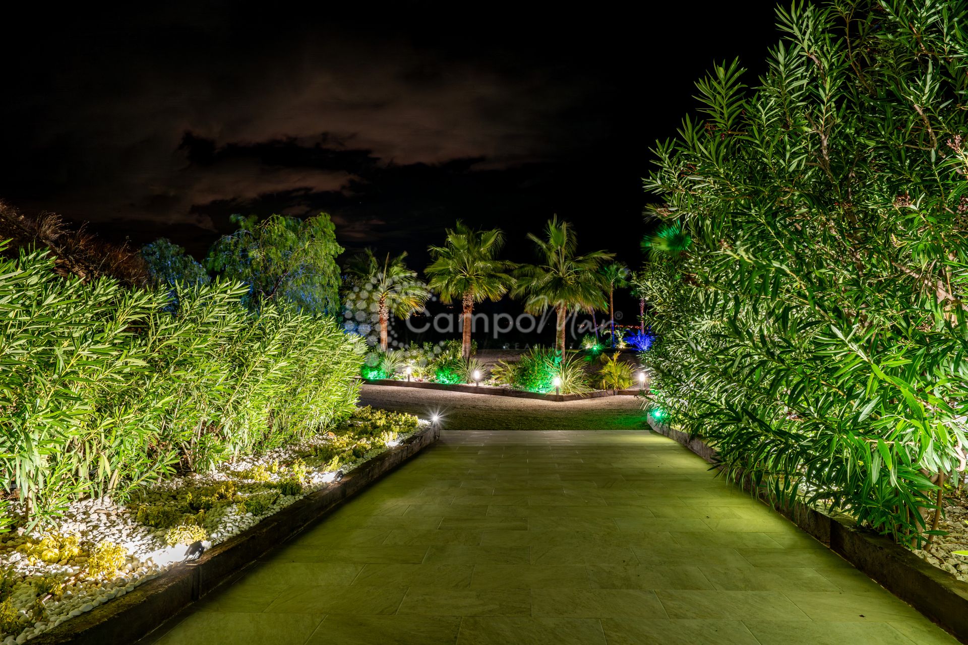 Villa in Los Reales - Sierra Estepona, Estepona