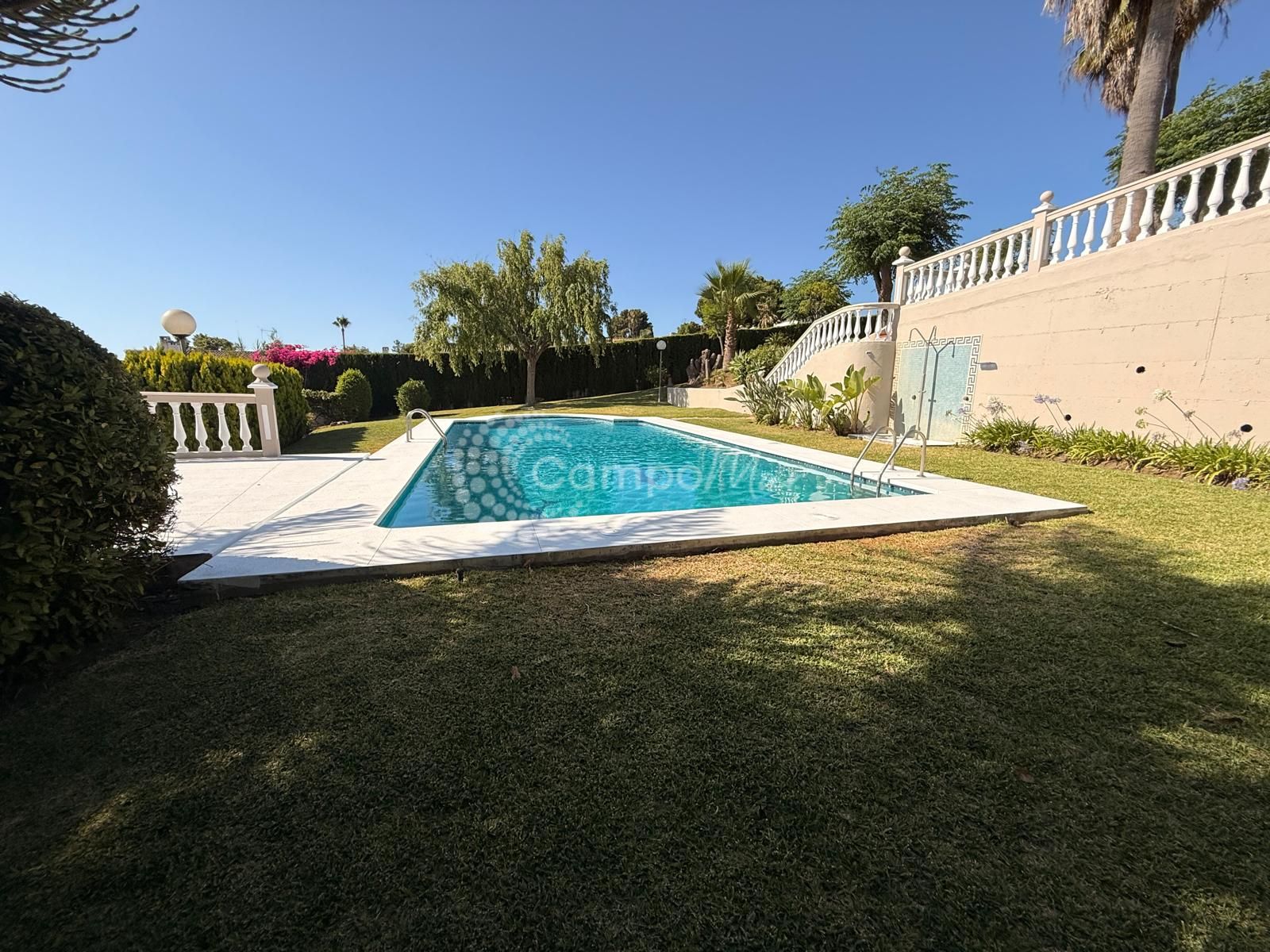 Villa in El Padron, Estepona