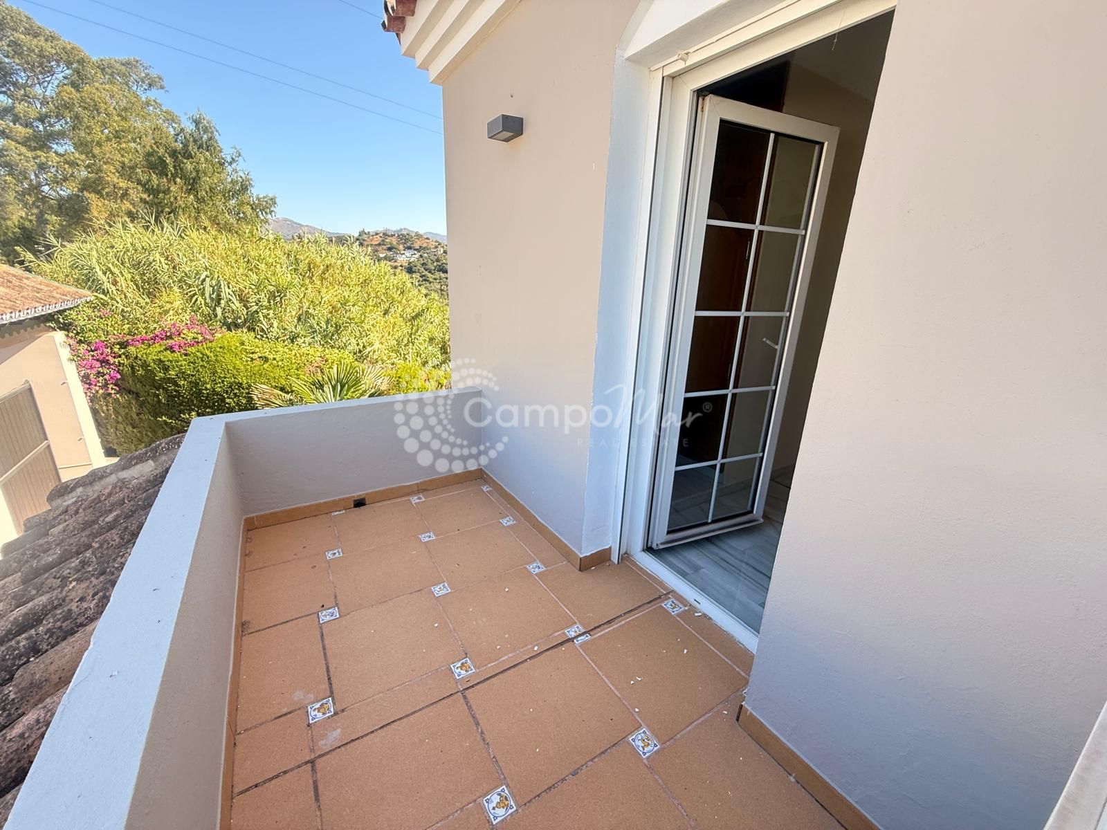 Villa in El Padron, Estepona