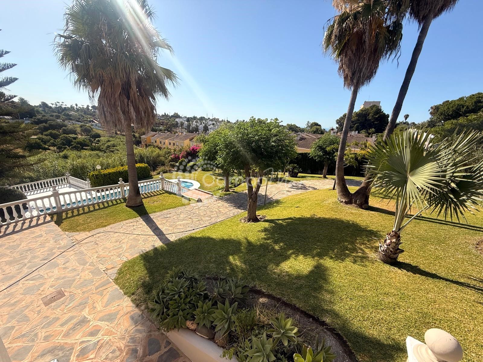 Villa in El Padron, Estepona