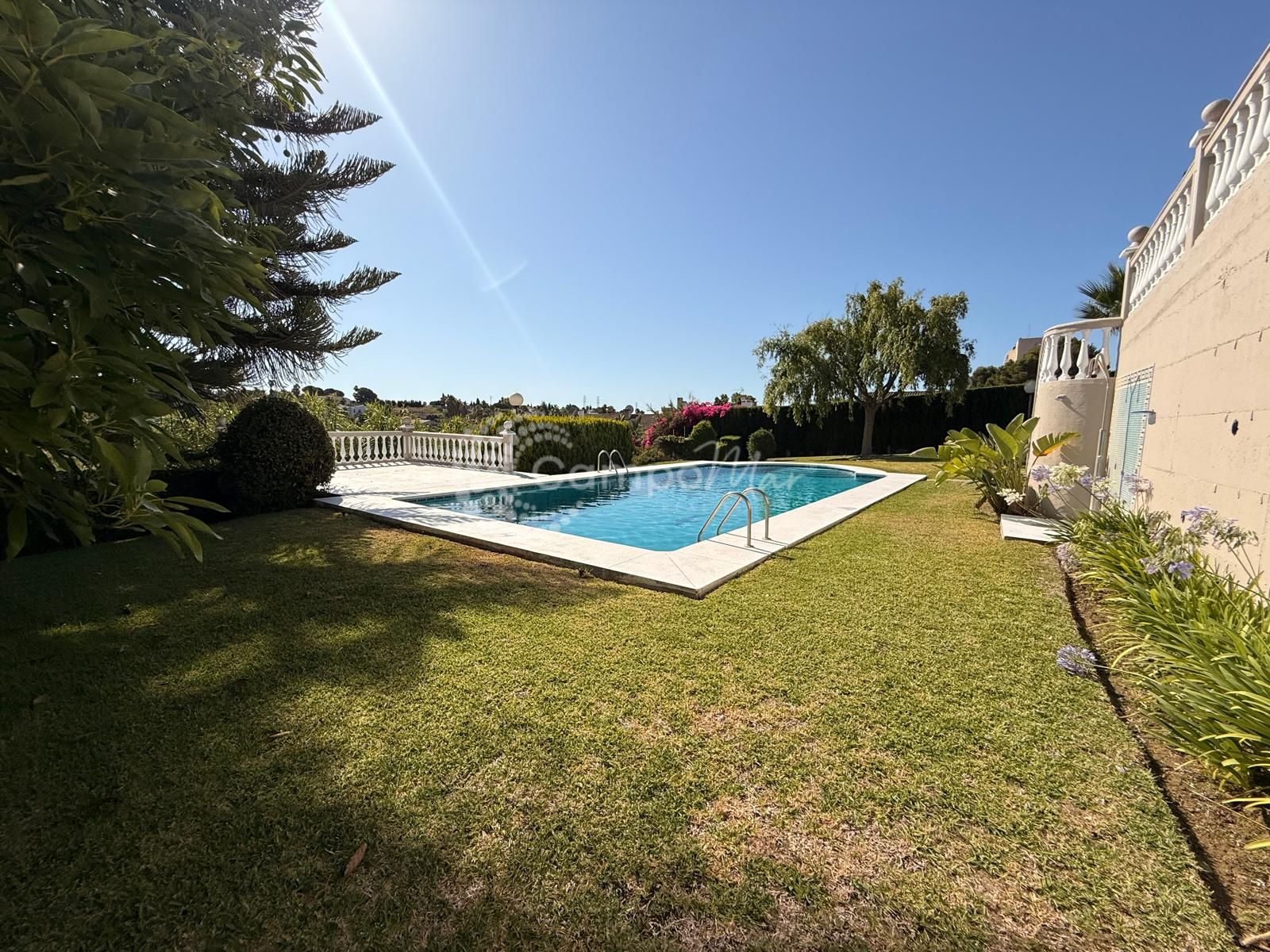 Villa in El Padron, Estepona