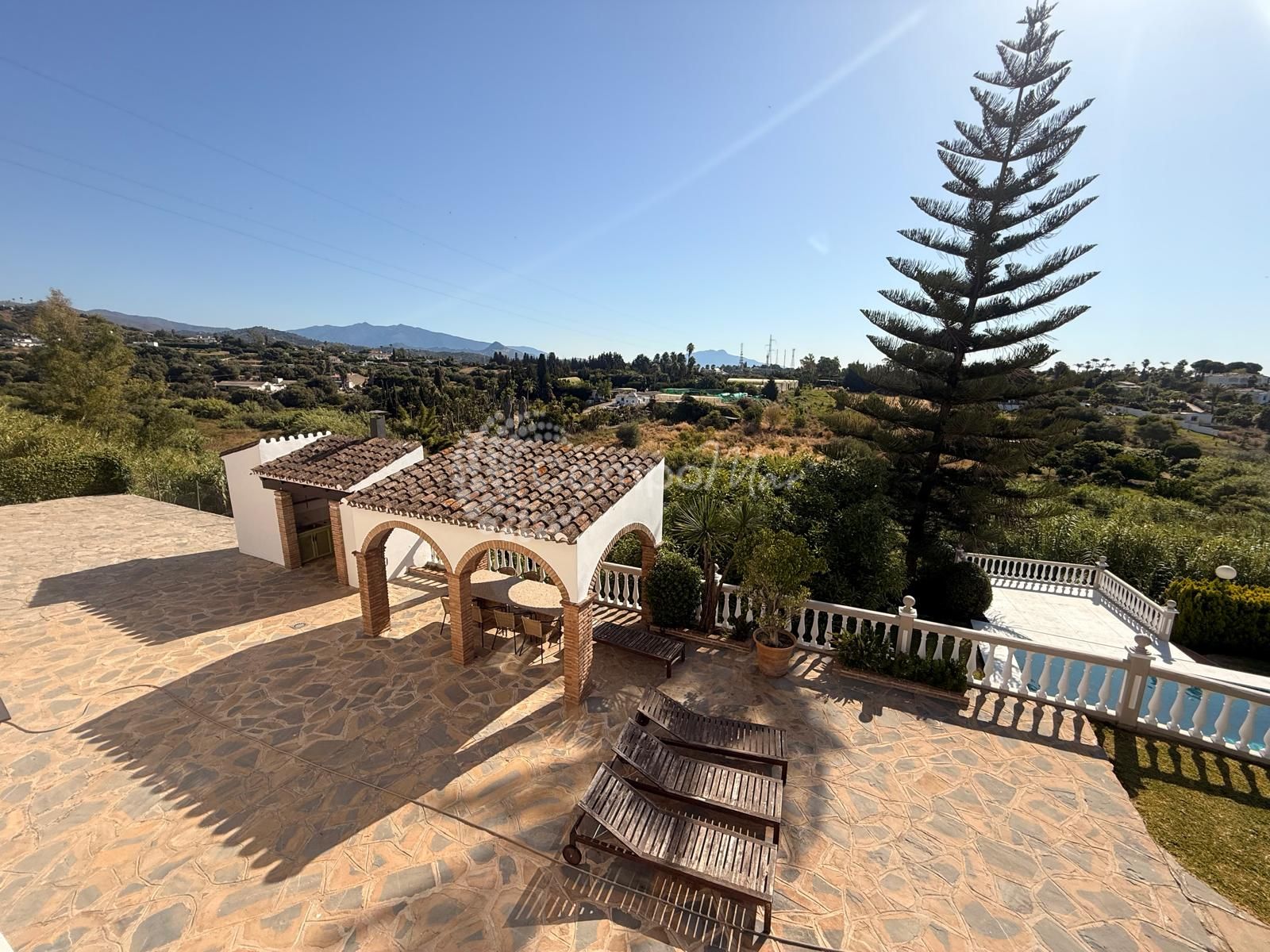 Villa in El Padron, Estepona