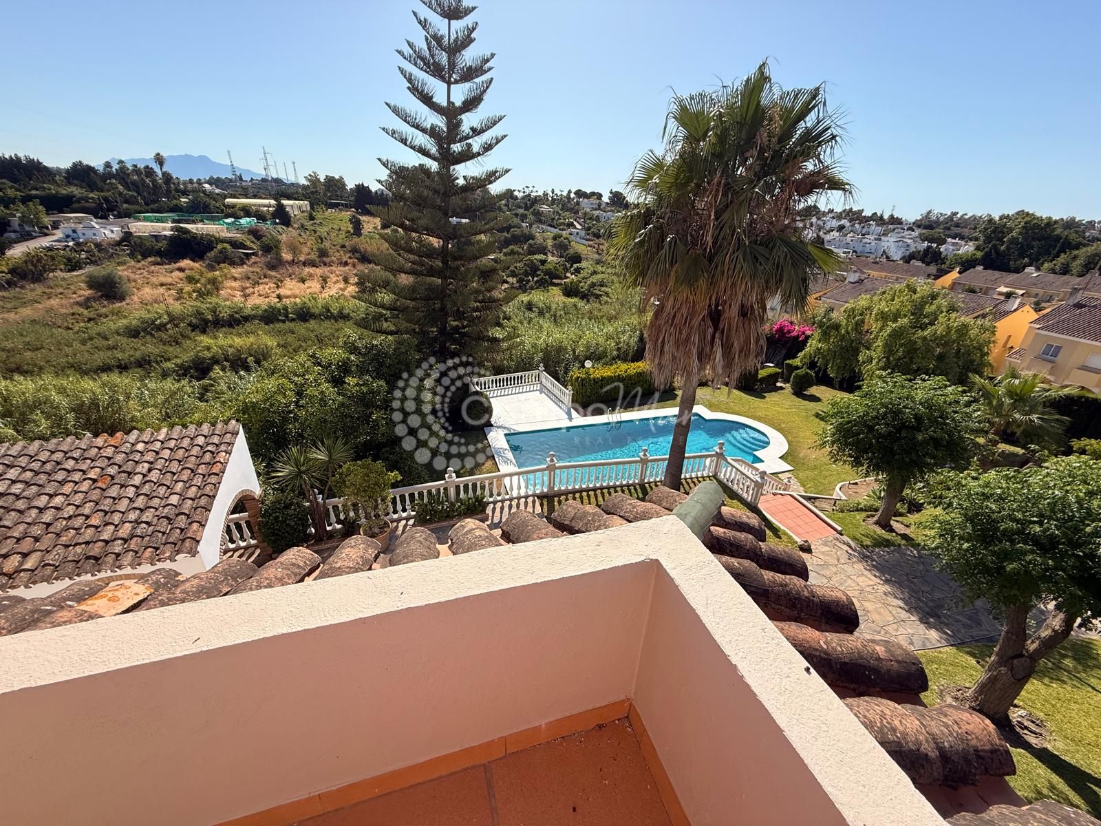Villa in El Padron, Estepona