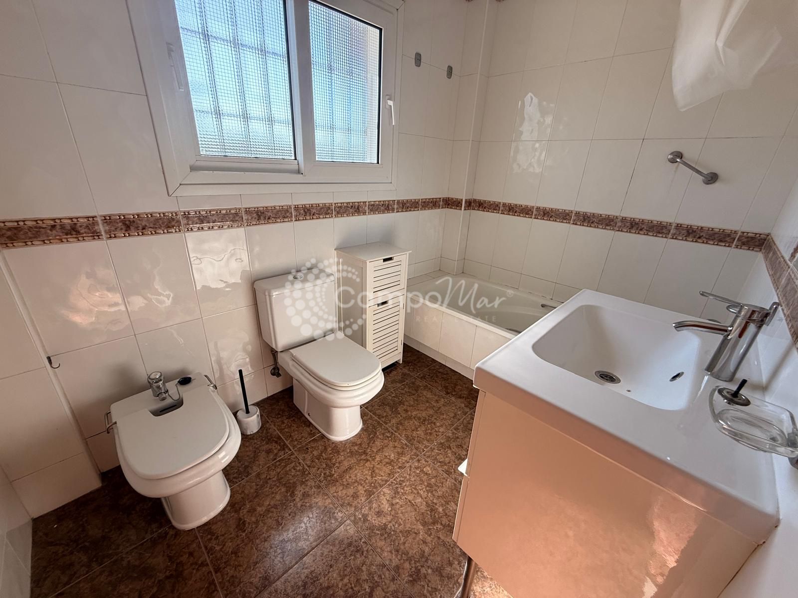 Villa in El Padron, Estepona