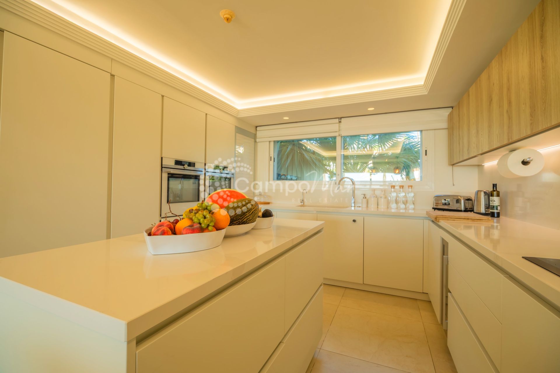 Penthouse in Sinfonia del Mar, Estepona