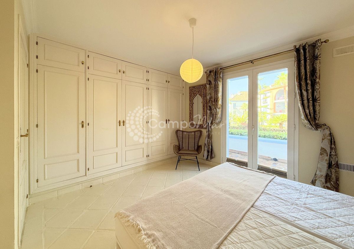 Apartamento Planta Baja en La Perla de la Bahía, Casares