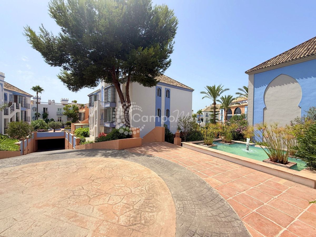 Apartamento Planta Baja en La Perla de la Bahía, Casares