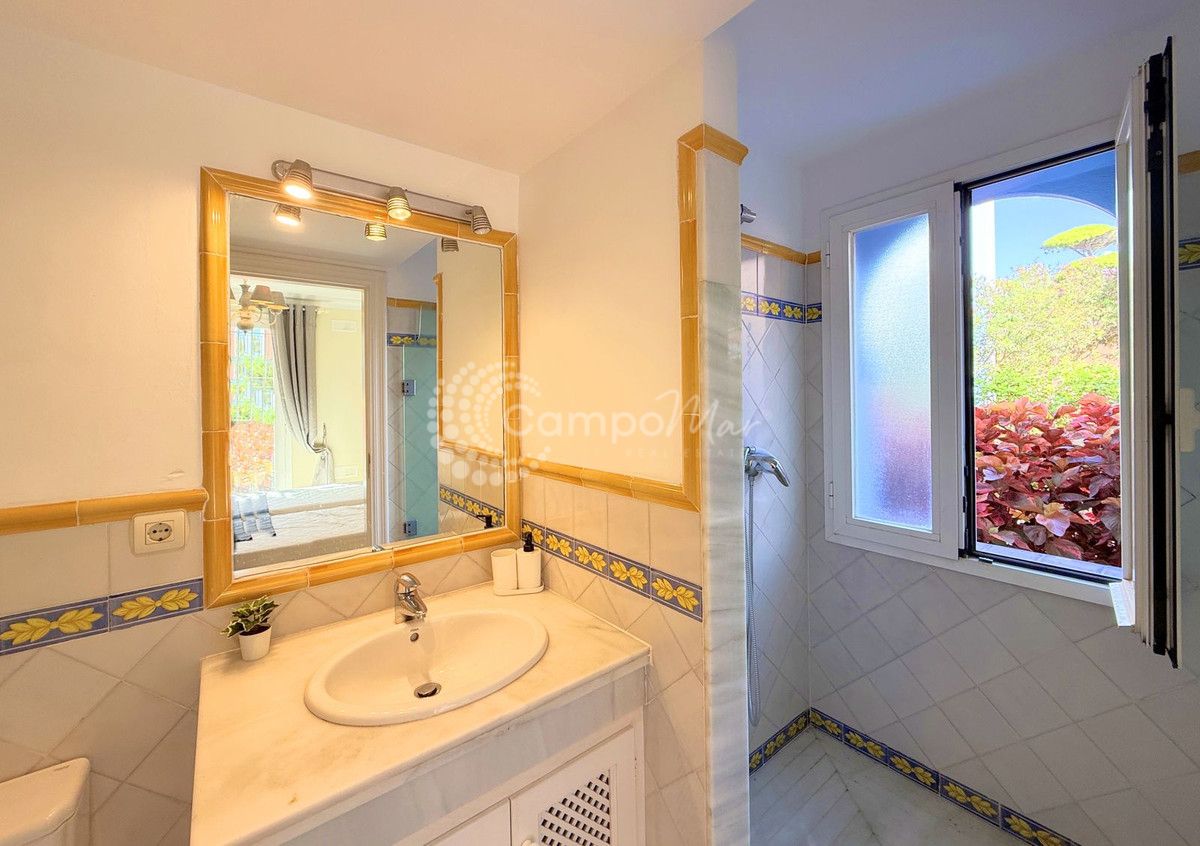 Apartamento Planta Baja en La Perla de la Bahía, Casares