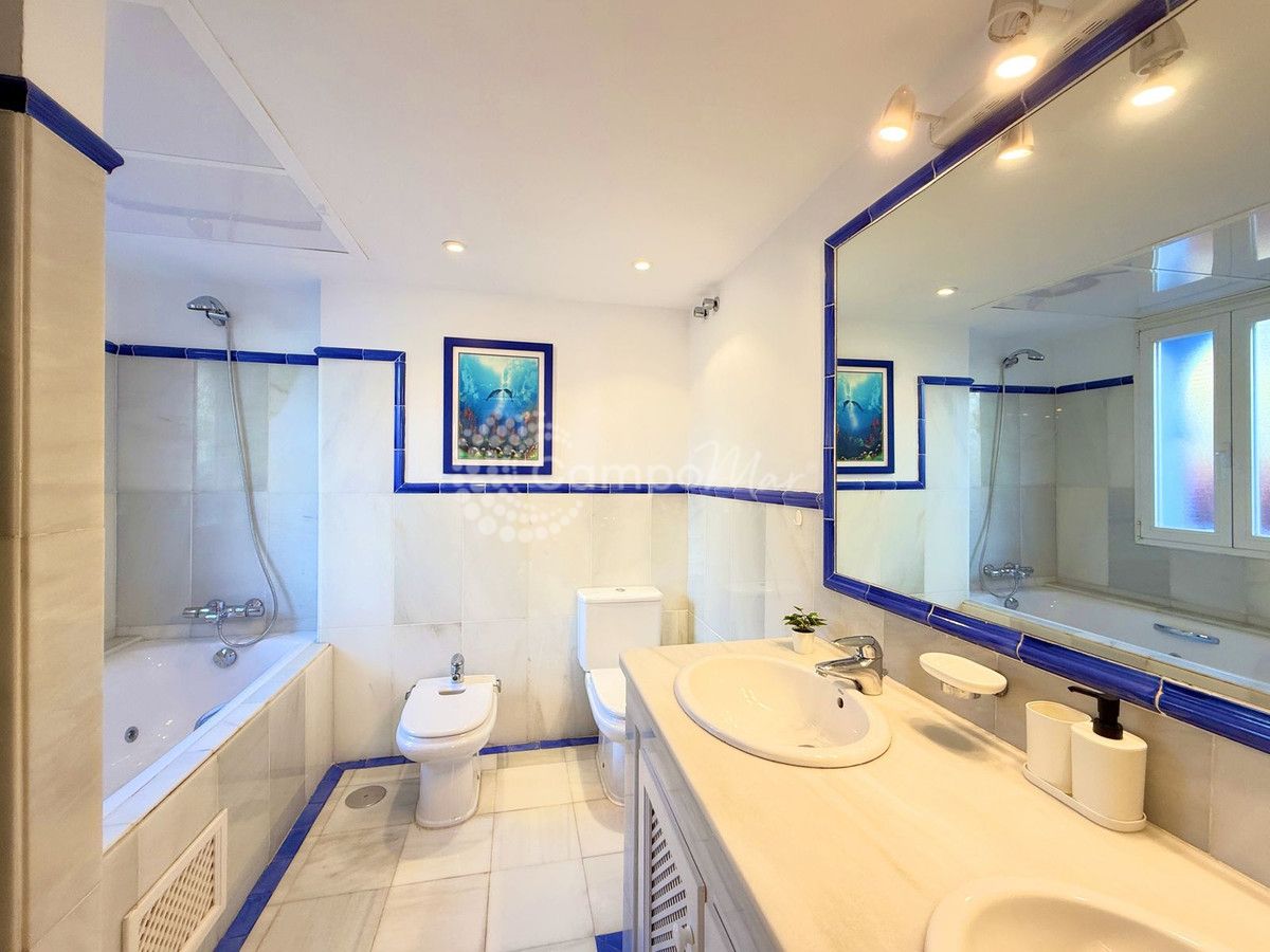 Apartamento Planta Baja en La Perla de la Bahía, Casares