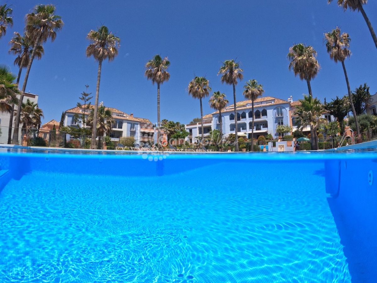 Apartamento Planta Baja en La Perla de la Bahía, Casares