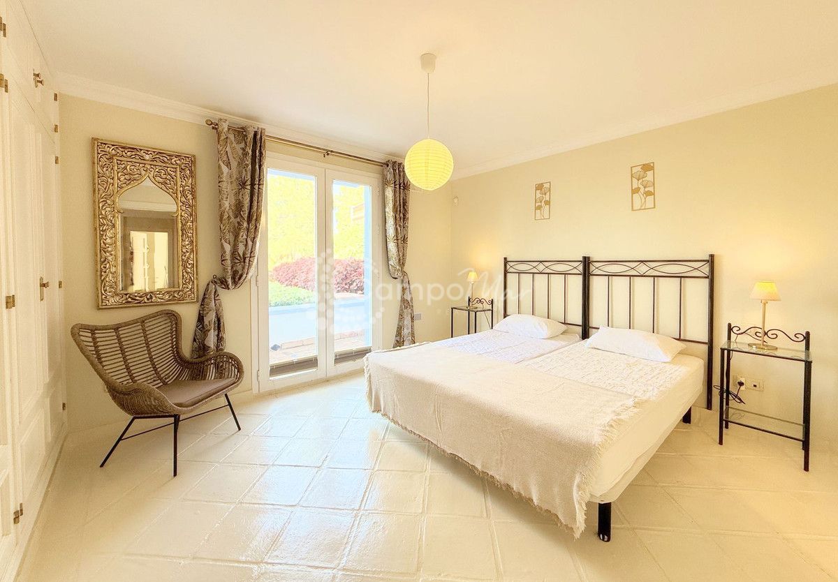 Apartamento Planta Baja en La Perla de la Bahía, Casares