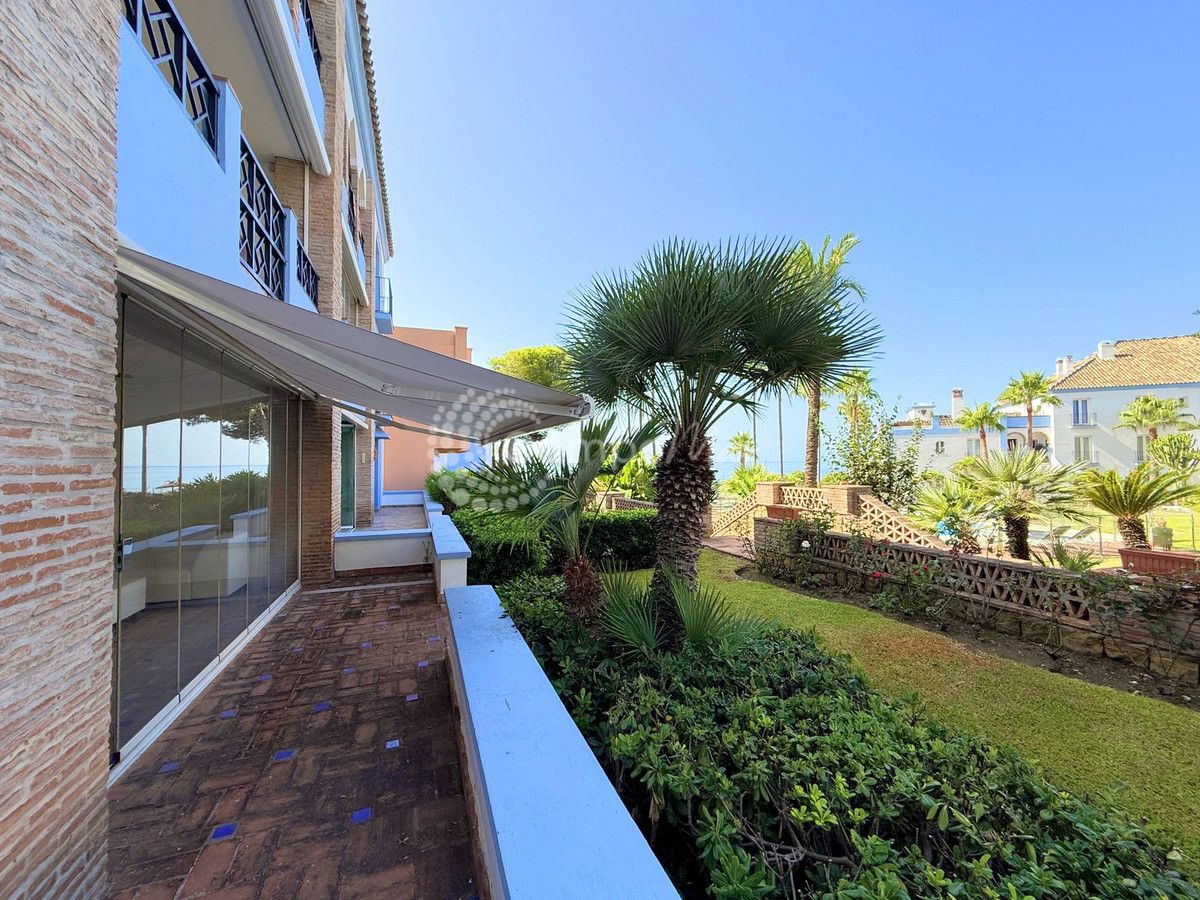 Apartamento Planta Baja en La Perla de la Bahía, Casares