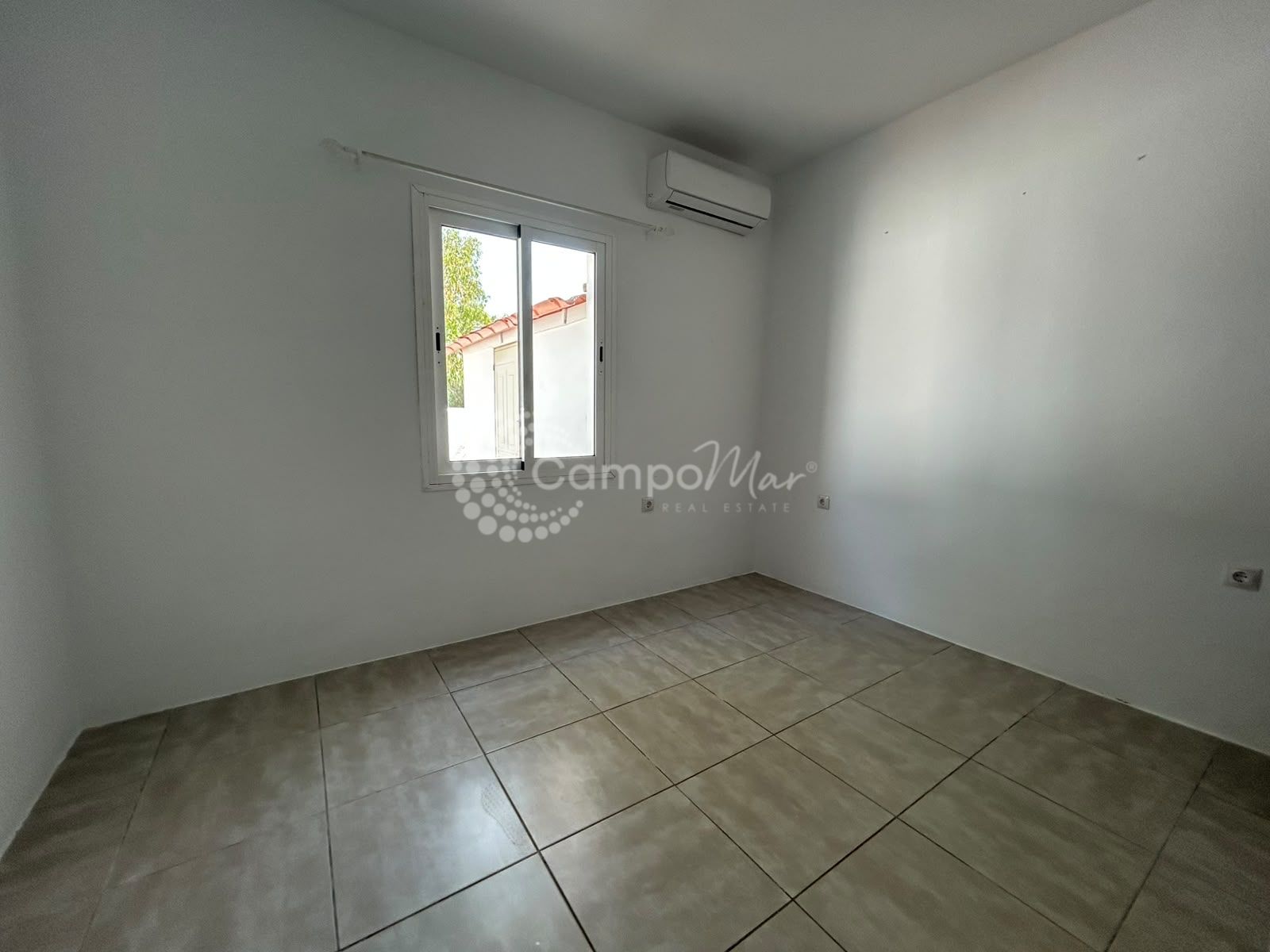 Semi Detached House in Puerto Romano, Estepona