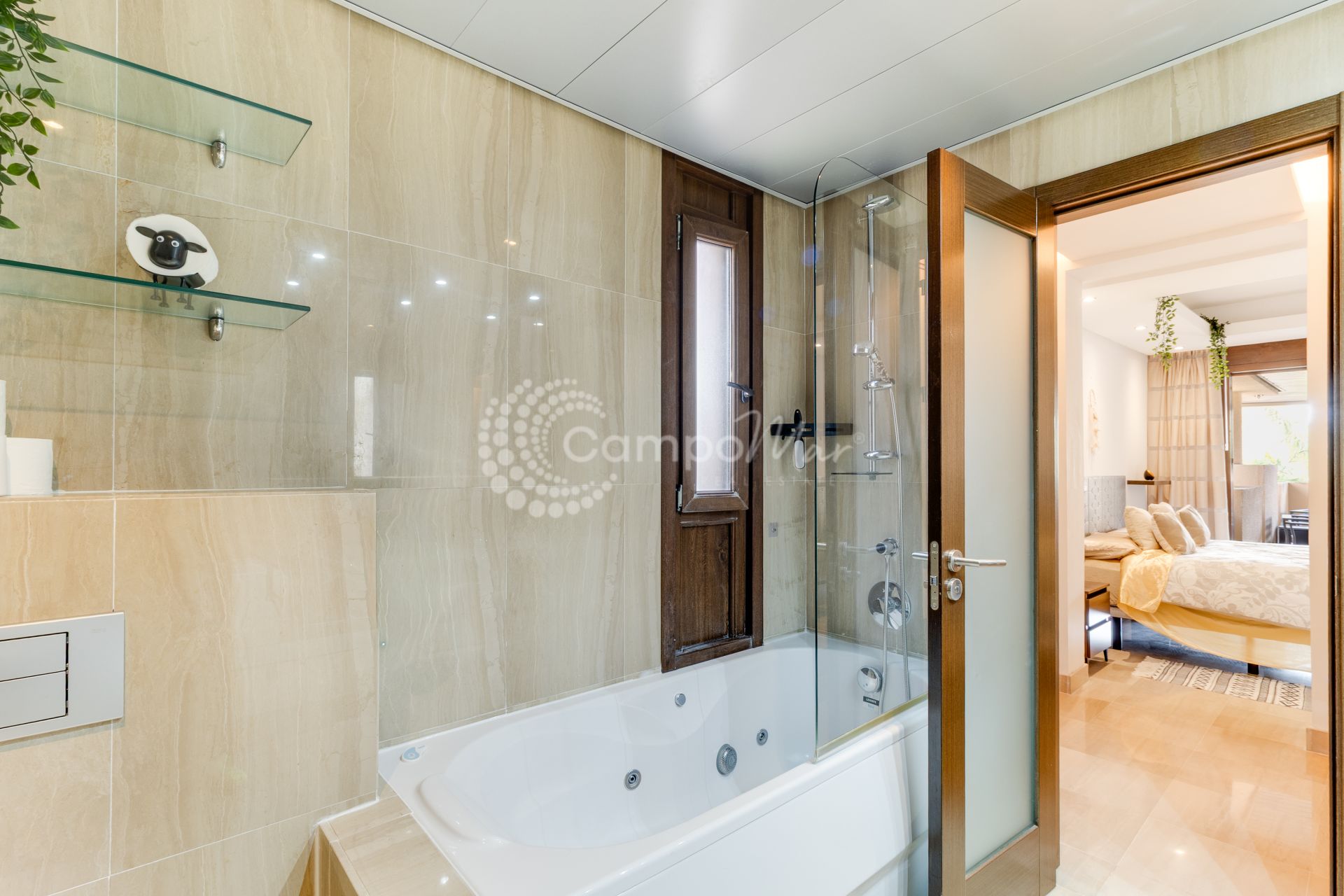 Apartment in Punta Plata, Estepona