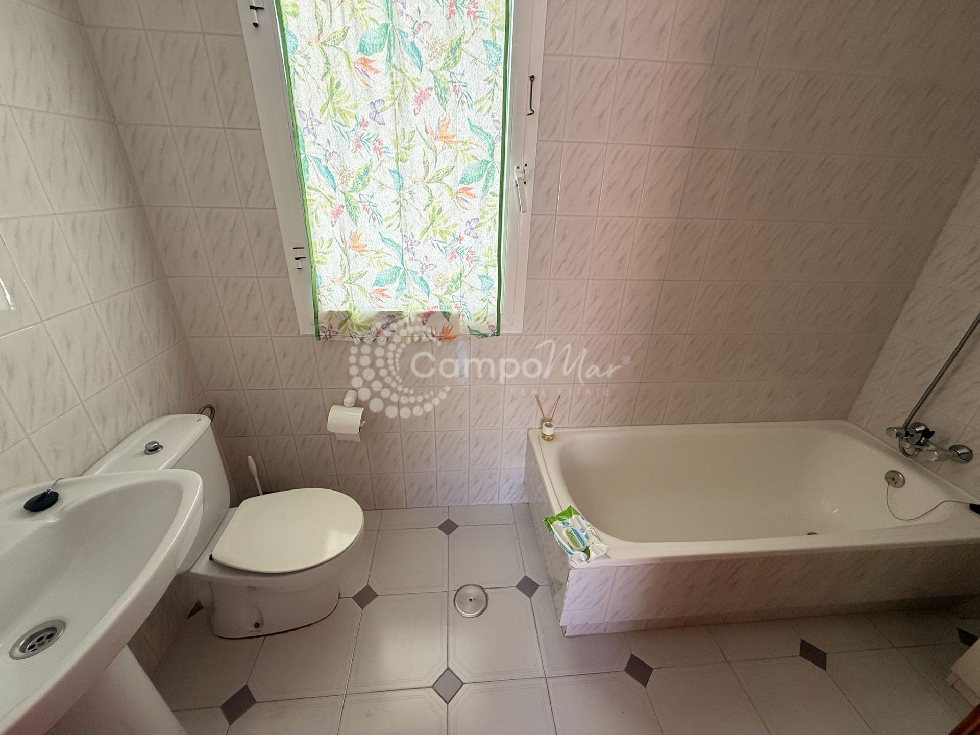 Apartment in Estepona Town, Estepona