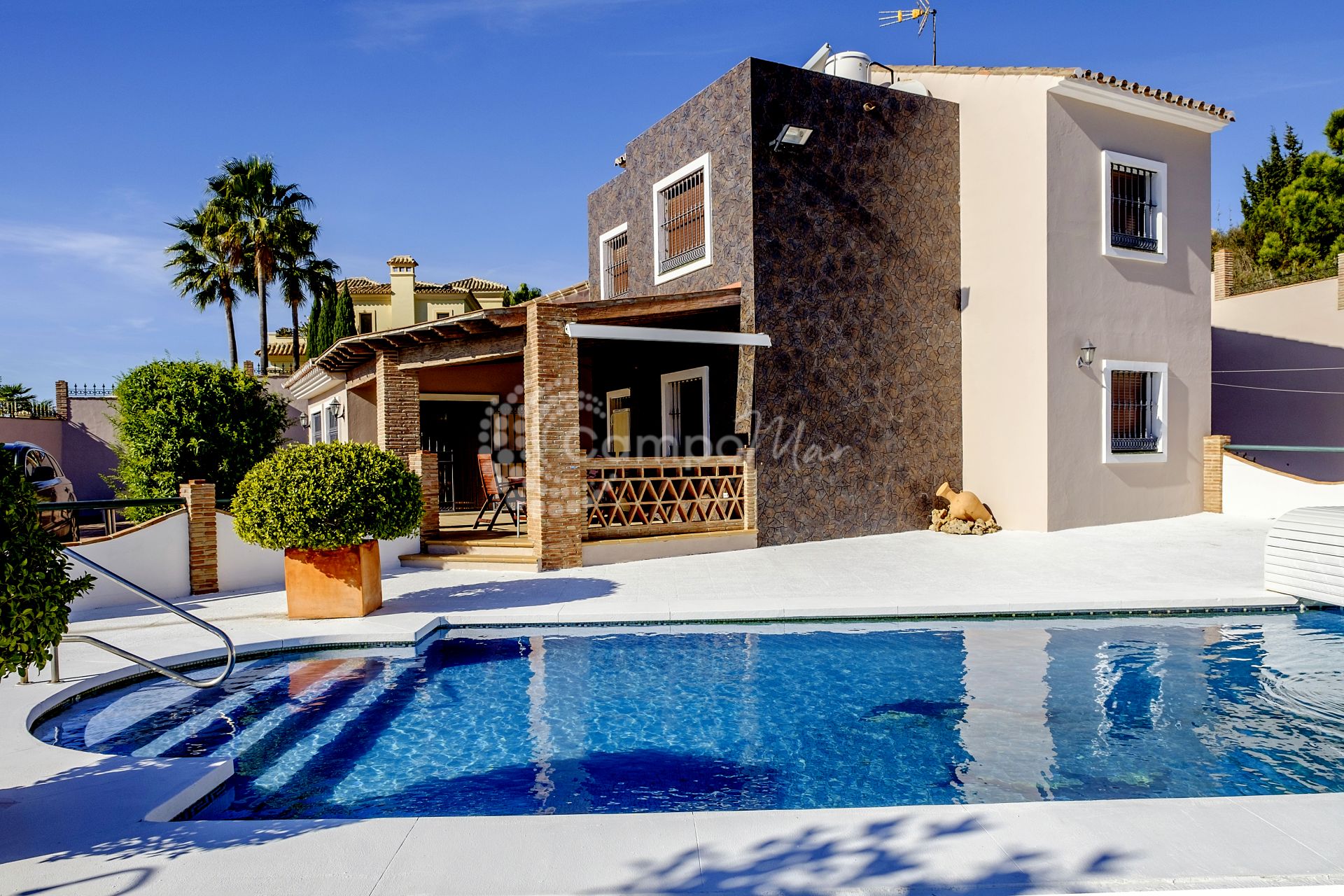 Villa en Altos de Estepona, Estepona