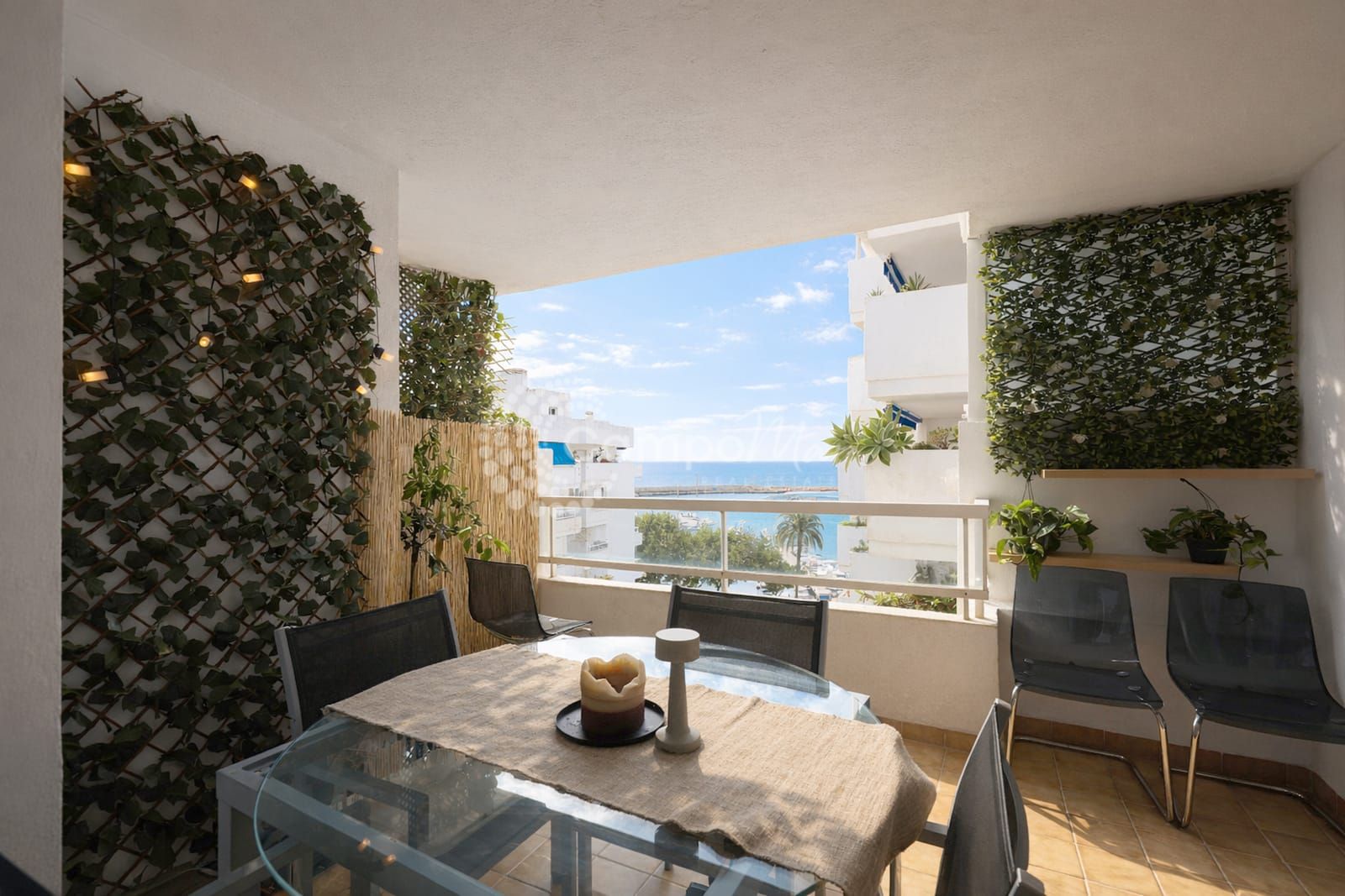 Apartamento en Estepona Puerto, Estepona