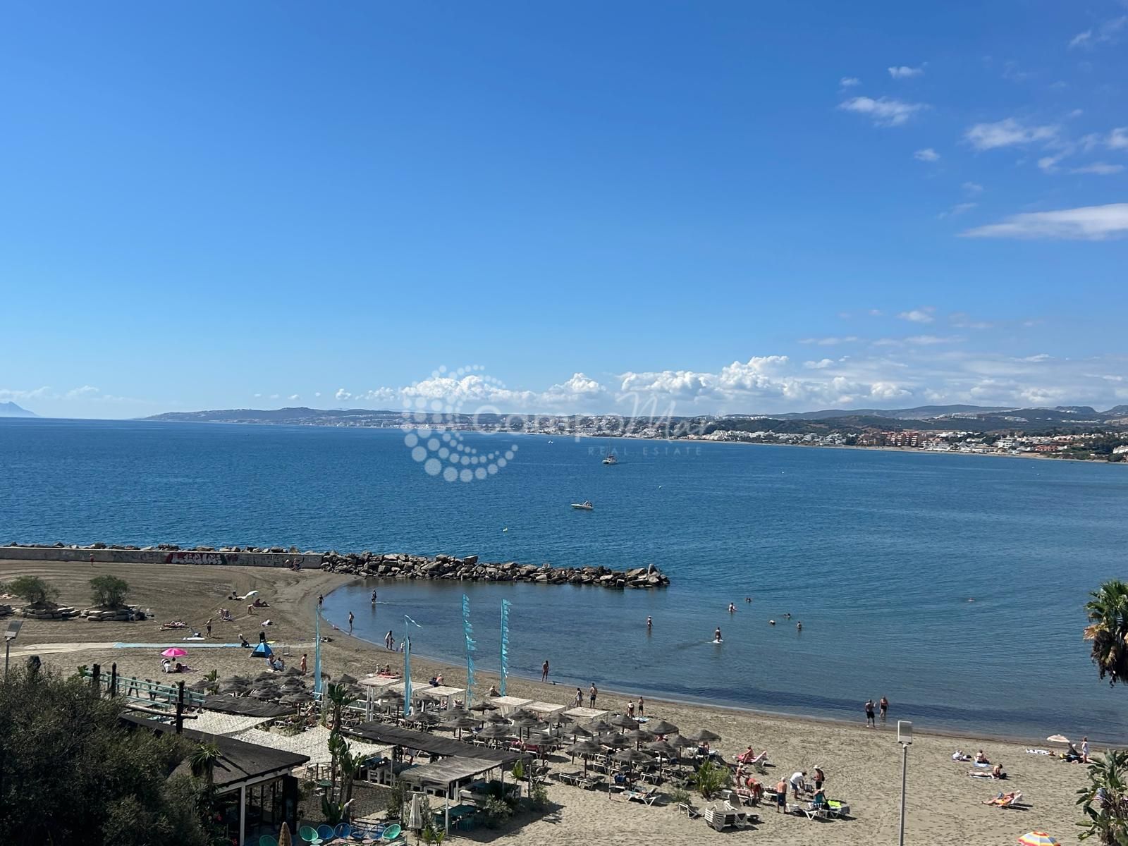 Apartamento Planta Baja en Playa del Cristo, Estepona