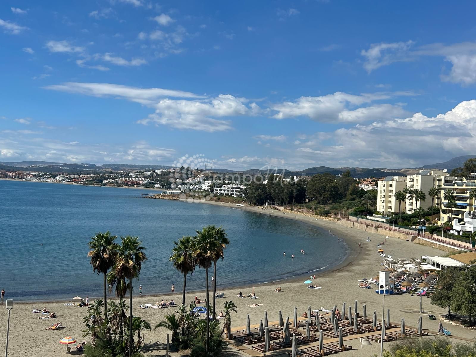 Apartamento Planta Baja en Playa del Cristo, Estepona