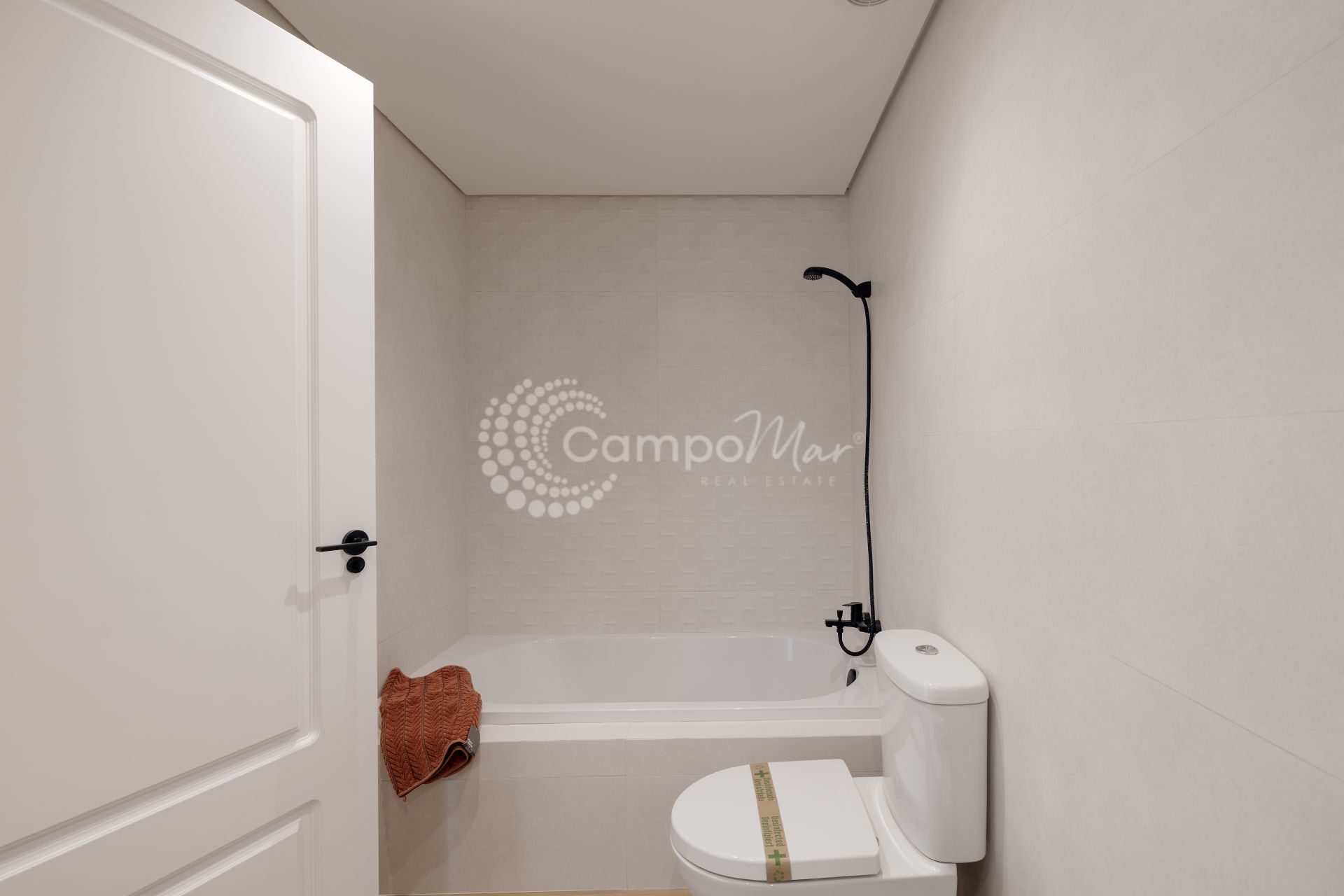 Town House in Azata Golf, Estepona