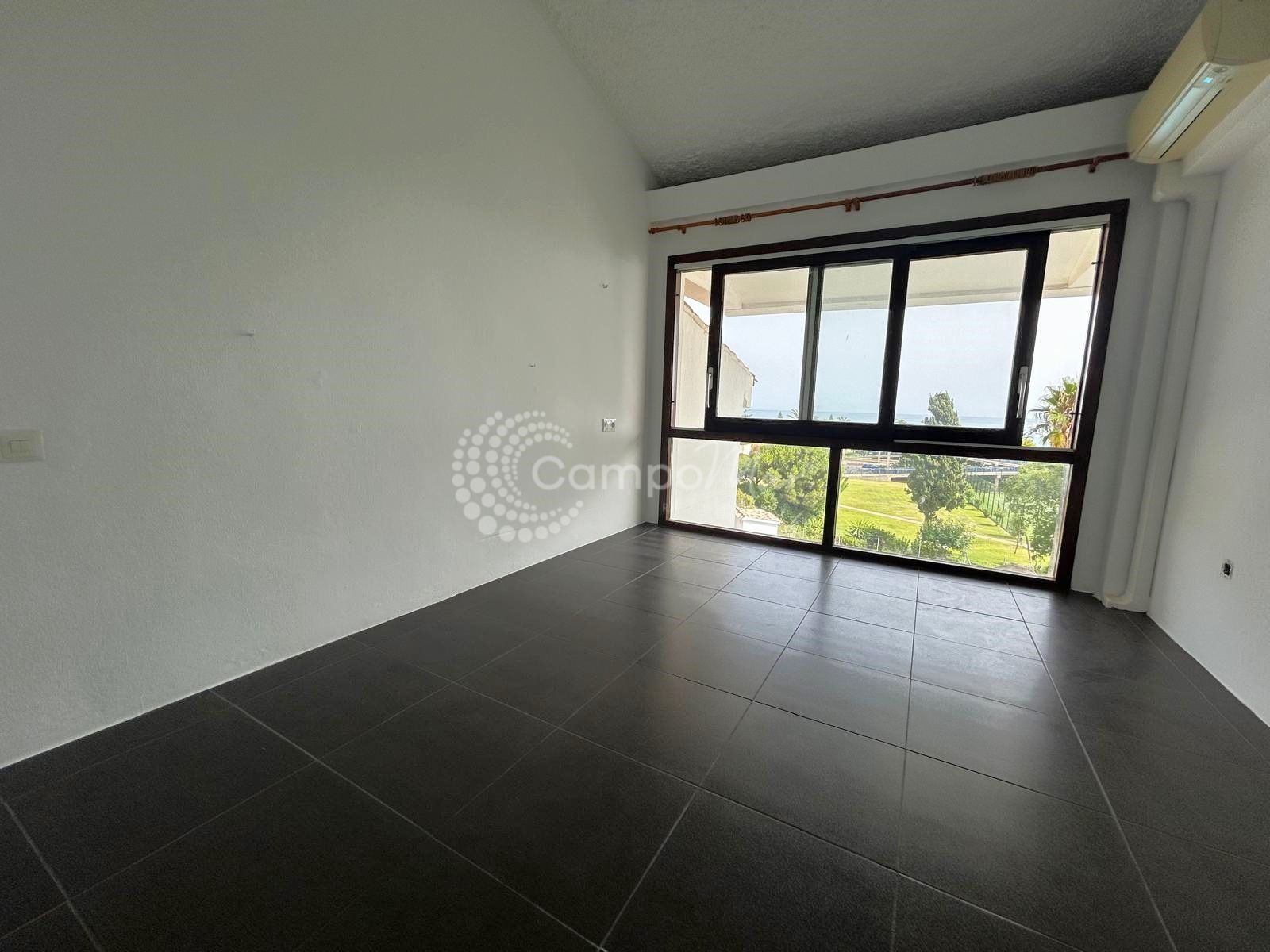 Duplex en Bahia Dorada, Estepona