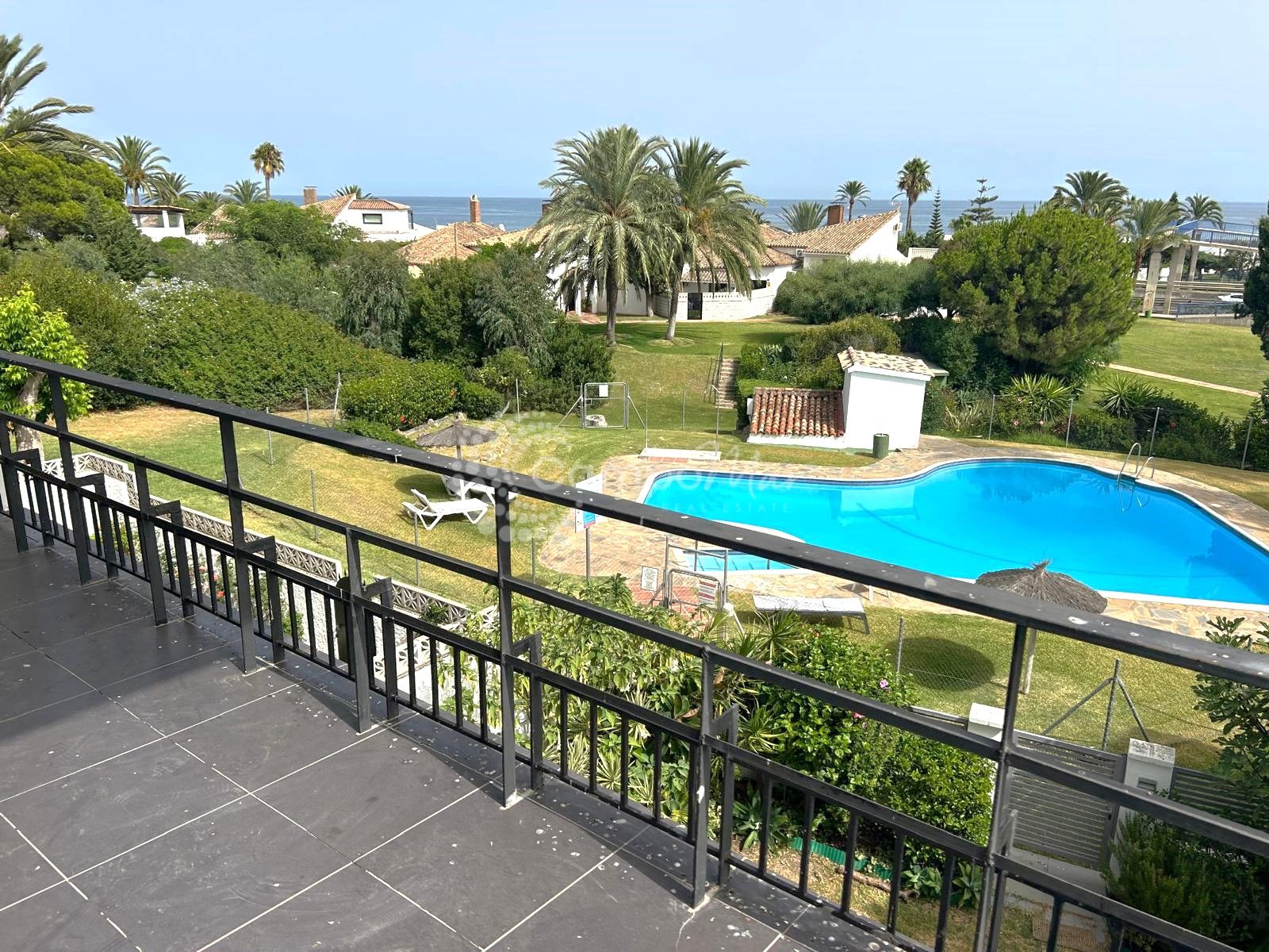 Duplex en Bahia Dorada, Estepona