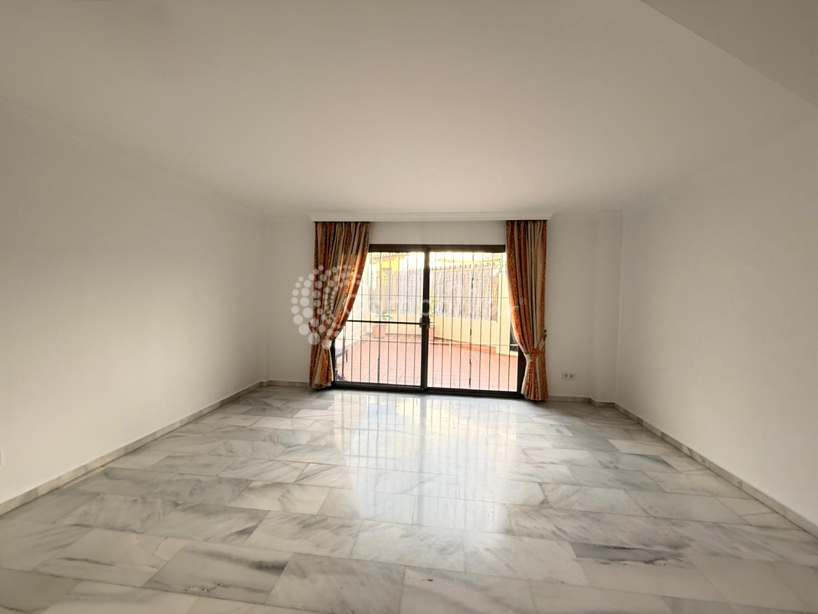 Town House in Estepona Town, Estepona