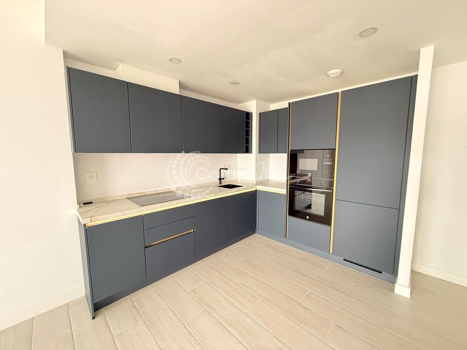 Apartment in Estepona Town, Estepona