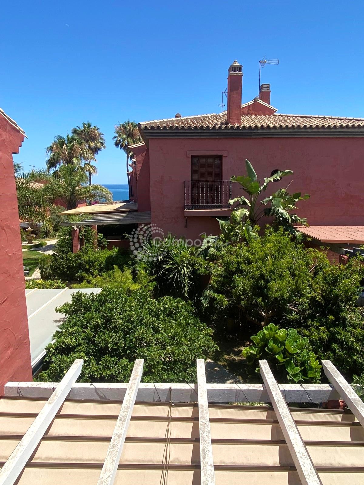Pareado en Bahia Azul, Estepona