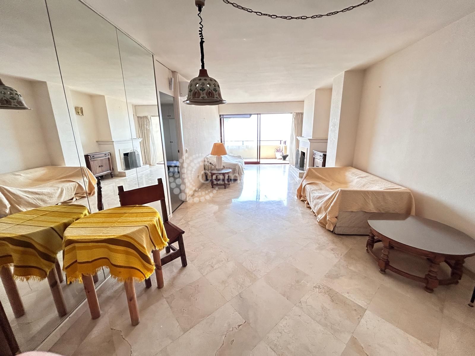 Apartment in Estepona Town, Estepona