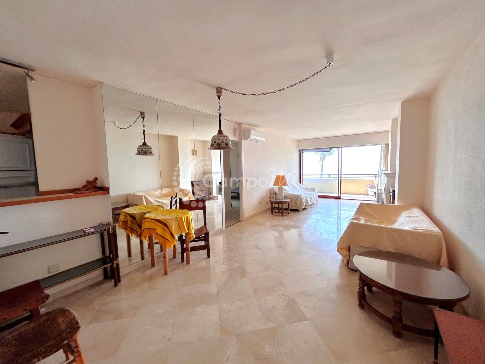 Apartment in Estepona Town, Estepona