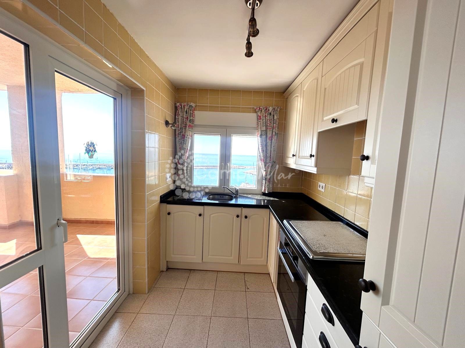 Apartment in Estepona Puerto, Estepona
