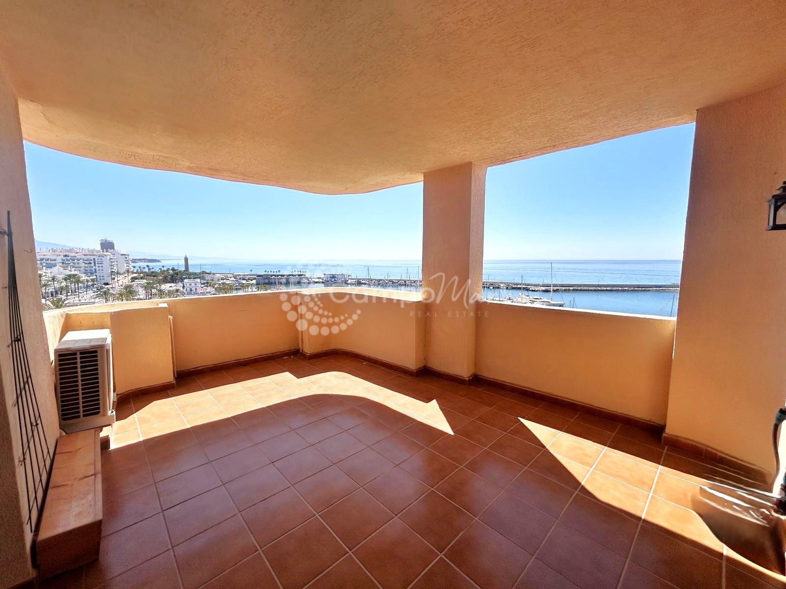 Apartment in Estepona Puerto, Estepona