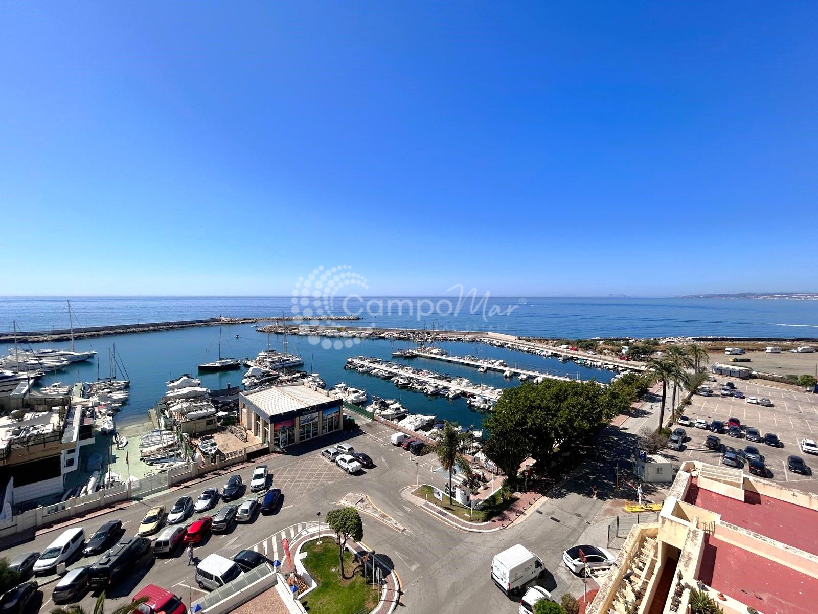 Apartment in Estepona Puerto, Estepona