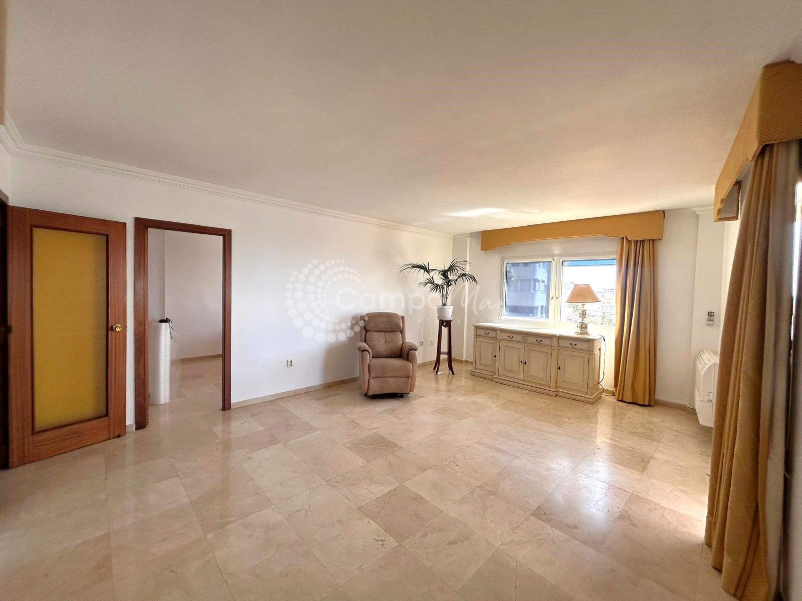 Apartment in Estepona Puerto, Estepona