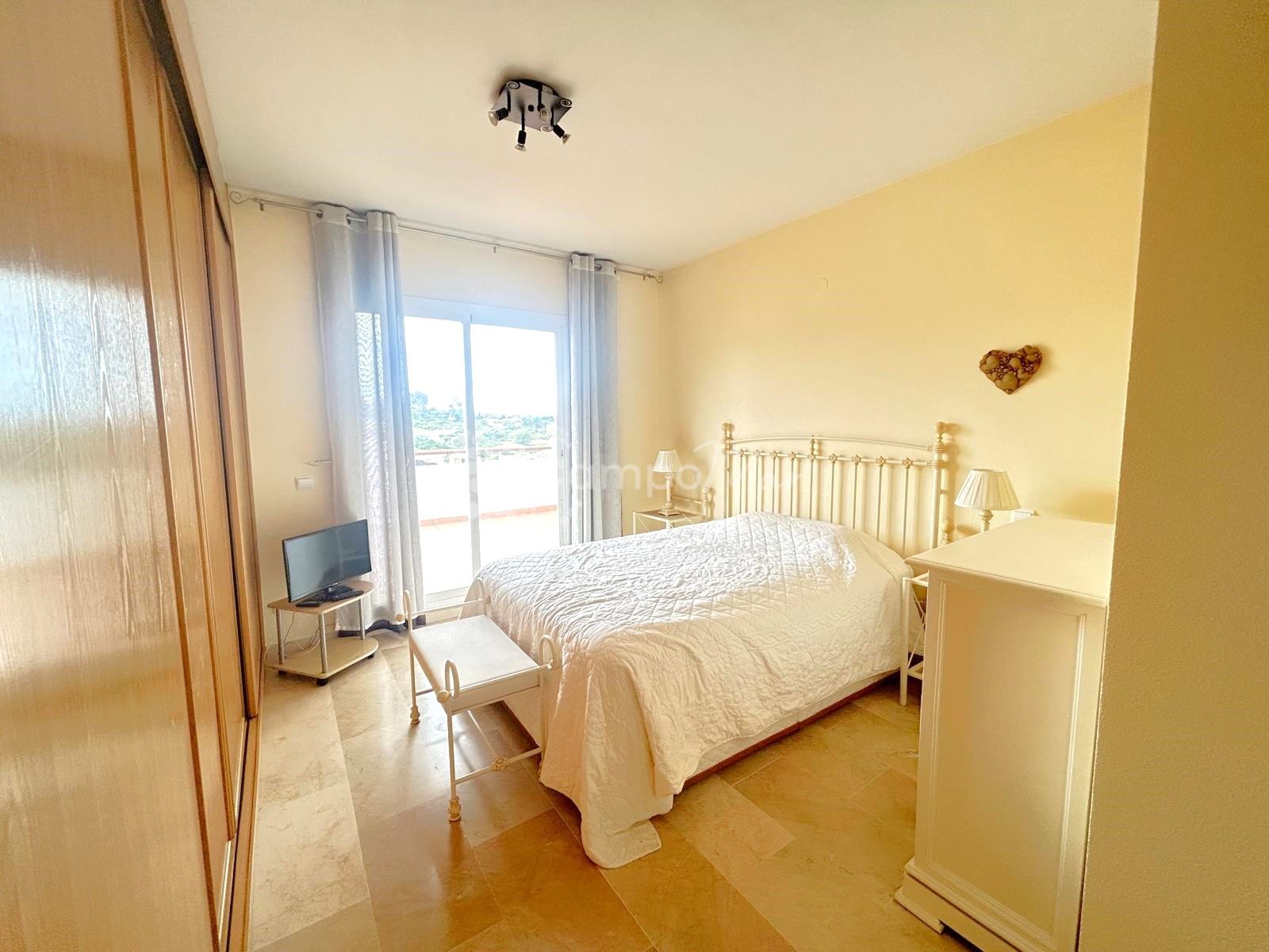 Atico Duplex en Selwo, Estepona