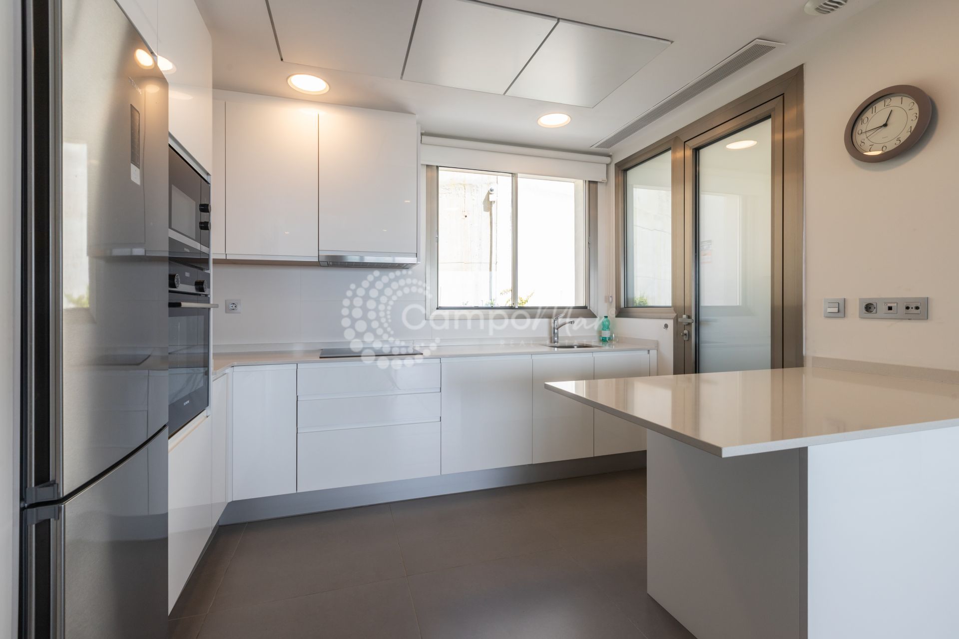 Apartment in Las Mesas, Estepona