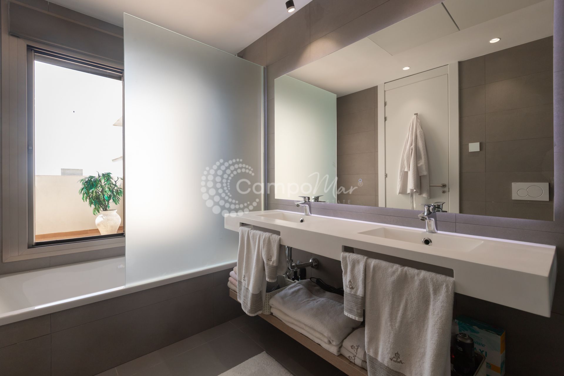 Apartment in Las Mesas, Estepona