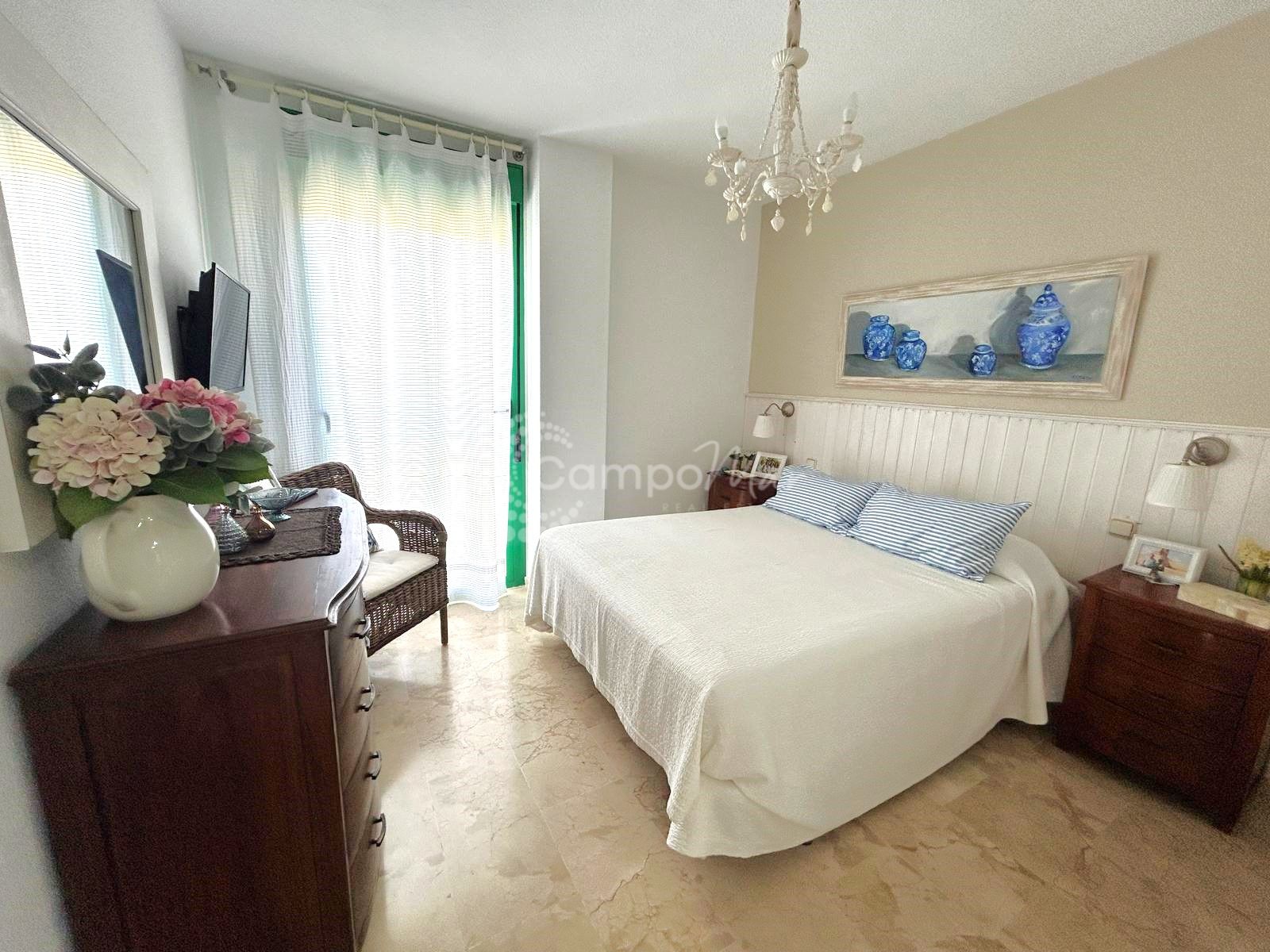 Apartment in Estepona Puerto, Estepona