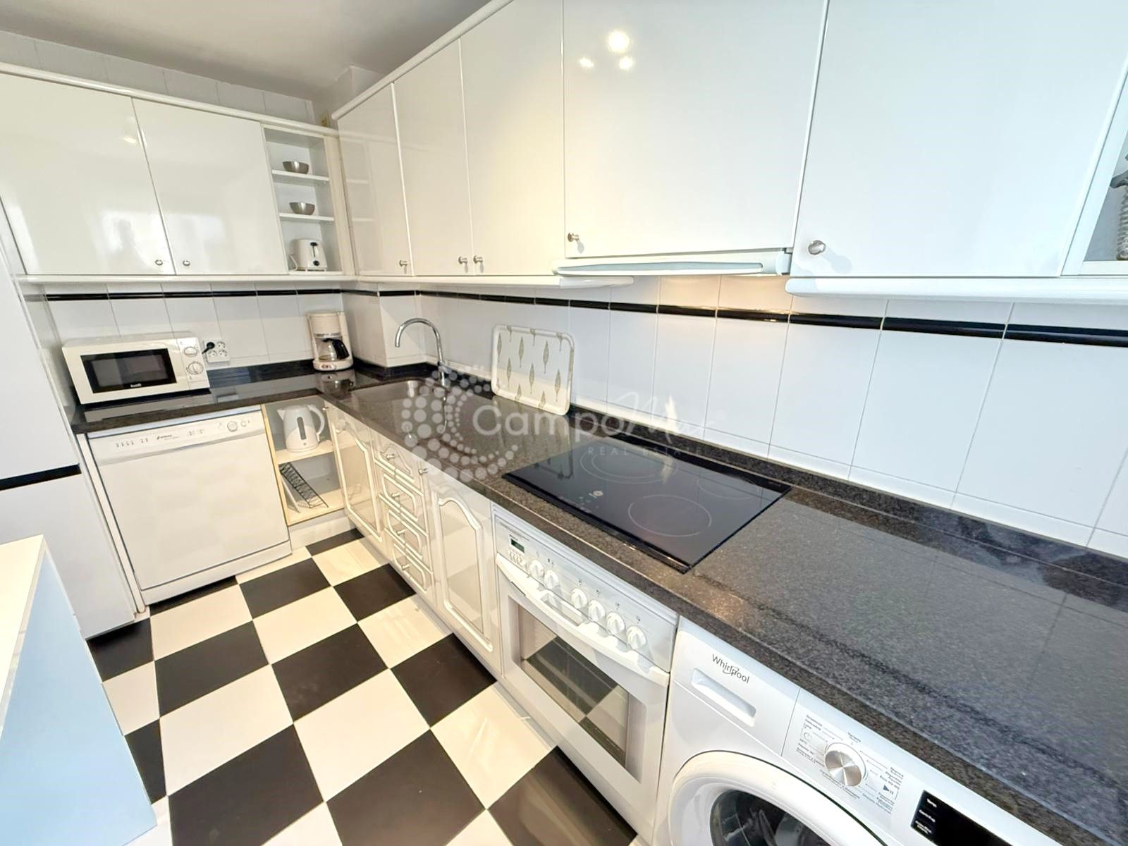 Apartment in Estepona Centre, Estepona