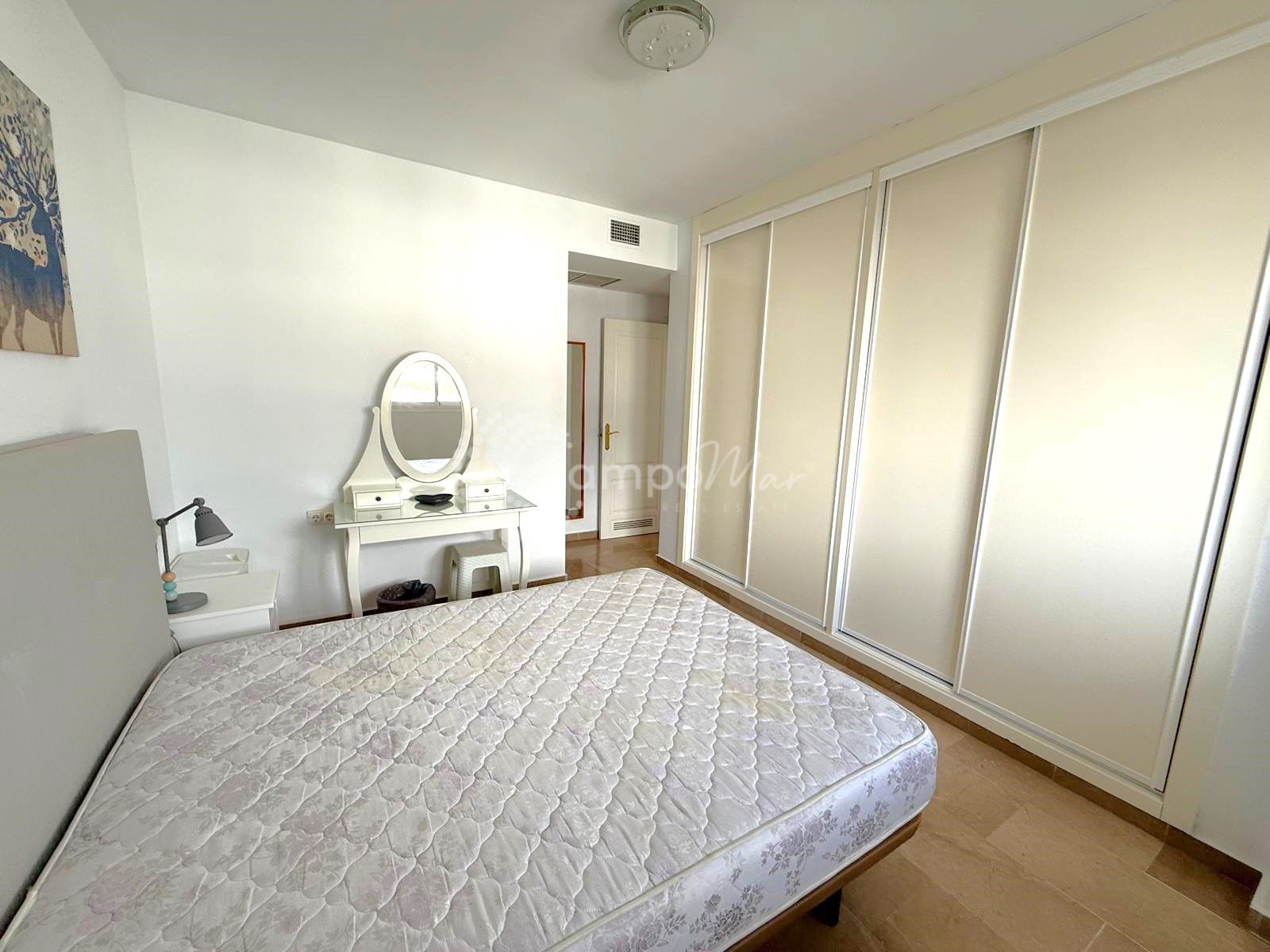 Apartamento en Estepona Puerto, Estepona