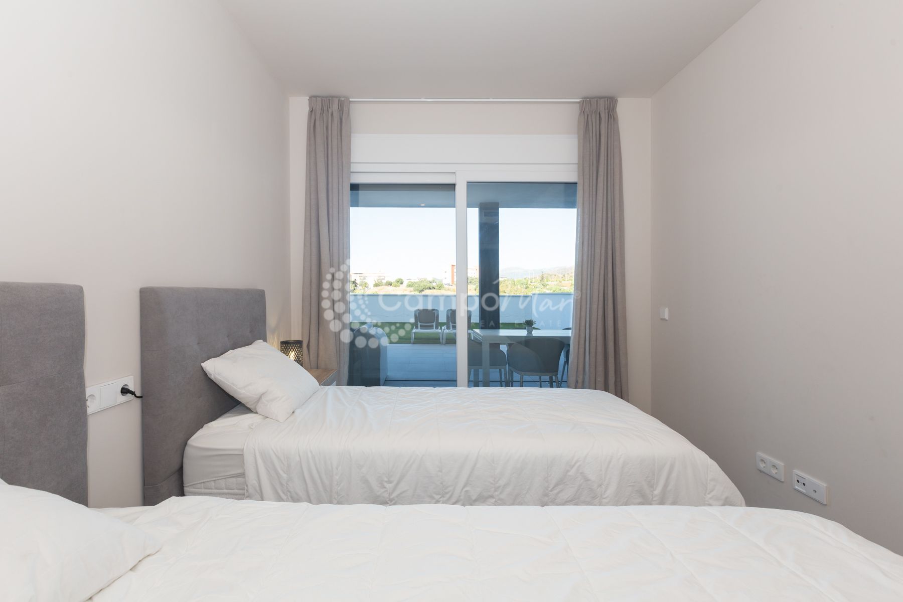 Flat in Avda de Andalucia - Sierra de Estepona, Estepona