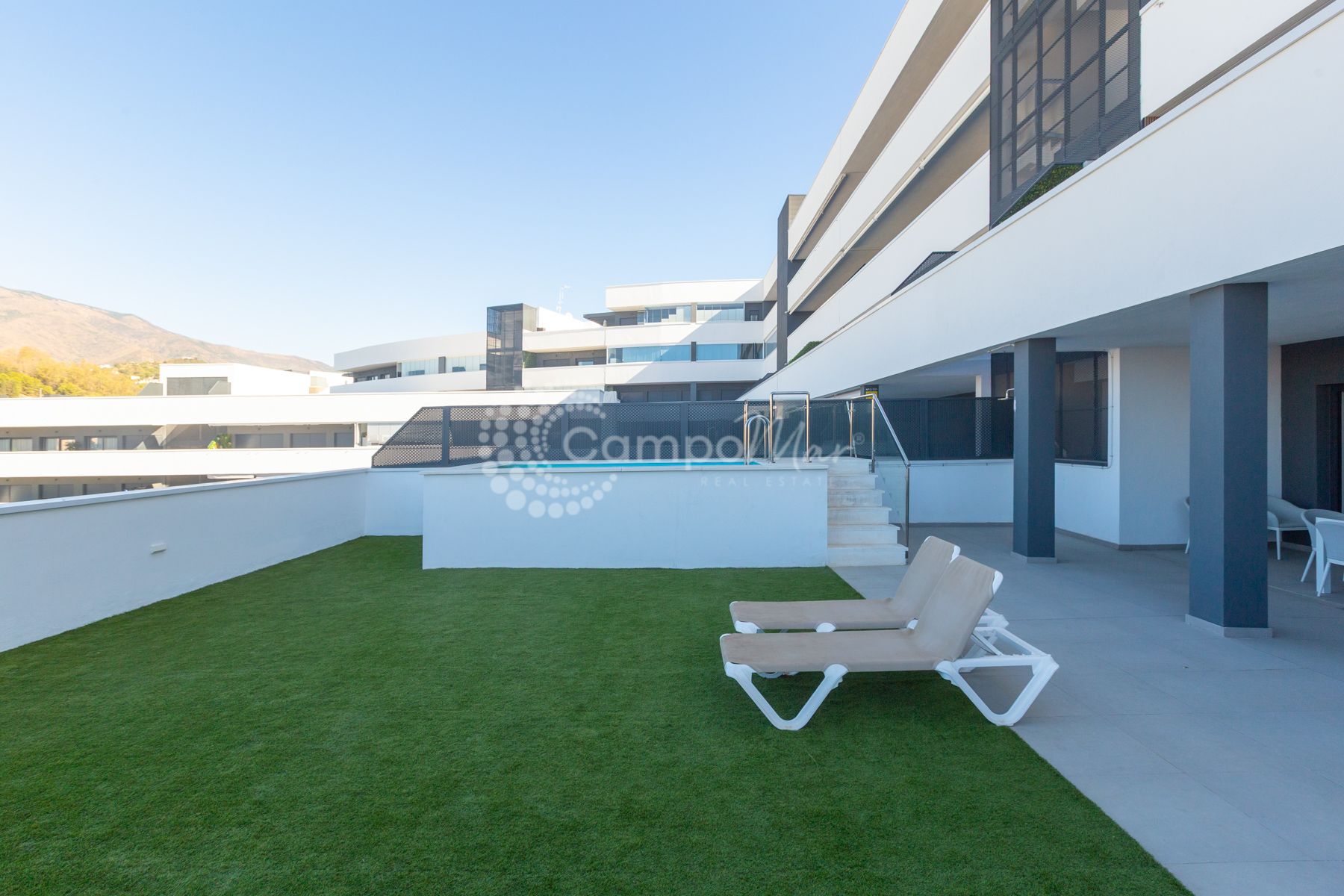 Flat in Avda de Andalucia - Sierra de Estepona, Estepona