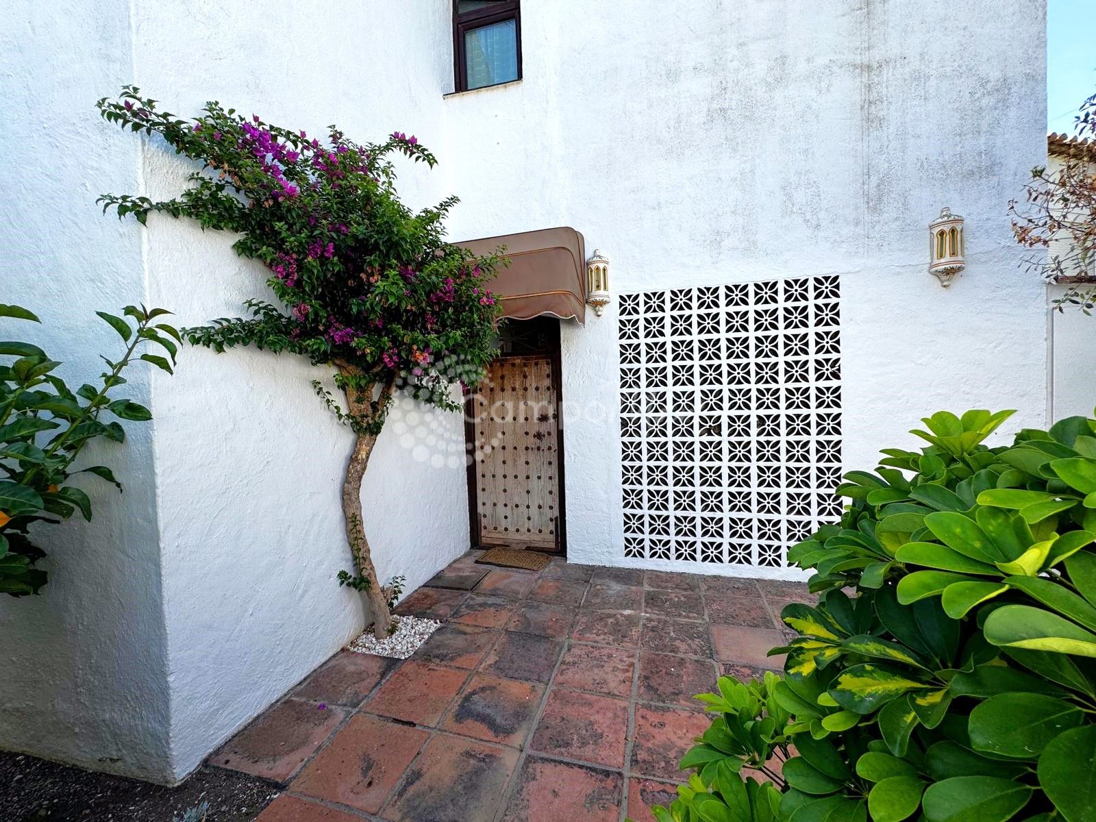 Town House in Casares