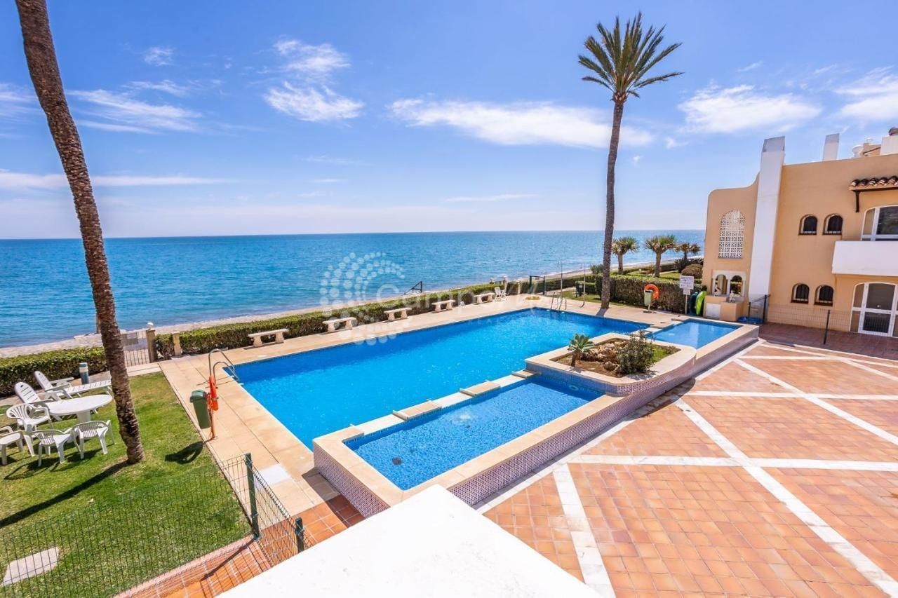 Atico Duplex en Playa del Moral, Estepona