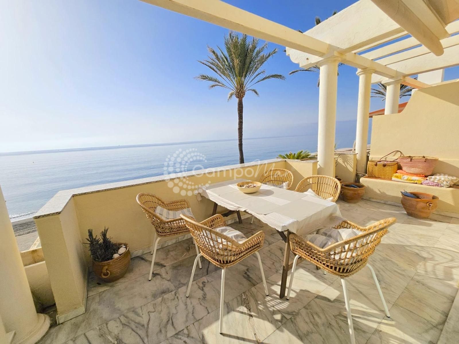 Duplex Penthouse in Playa del Moral, Estepona